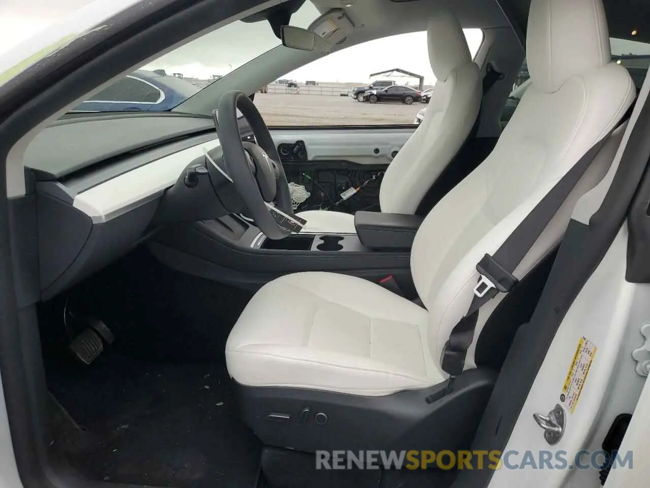 7 Photograph of a damaged car 7SAYGDEE8PA129562 TESLA MODEL Y 2023
