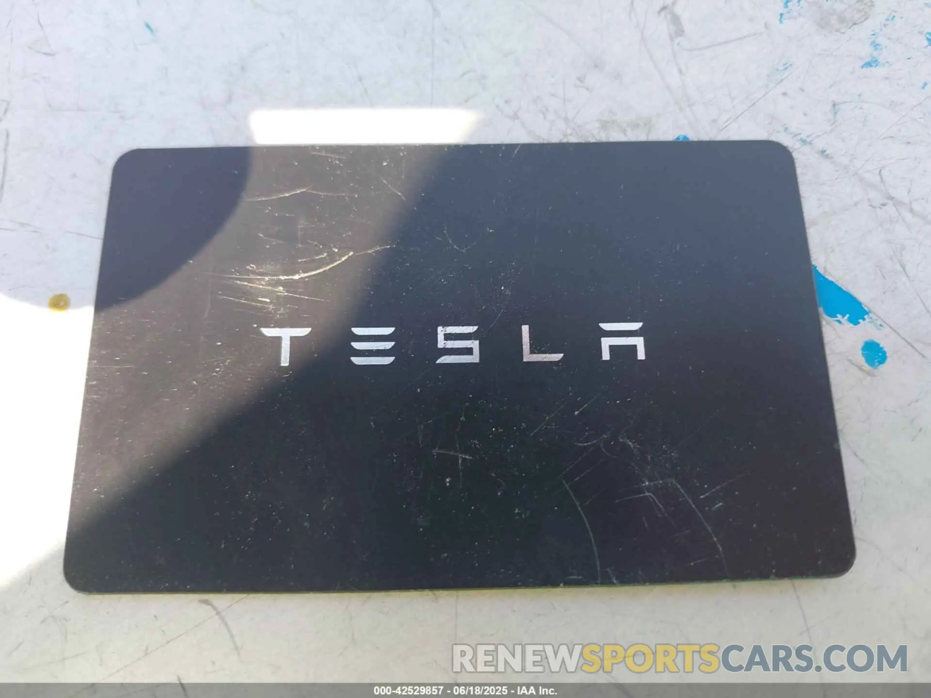 11 Photograph of a damaged car 7SAYGDEE8PA138813 TESLA MODEL Y 2023