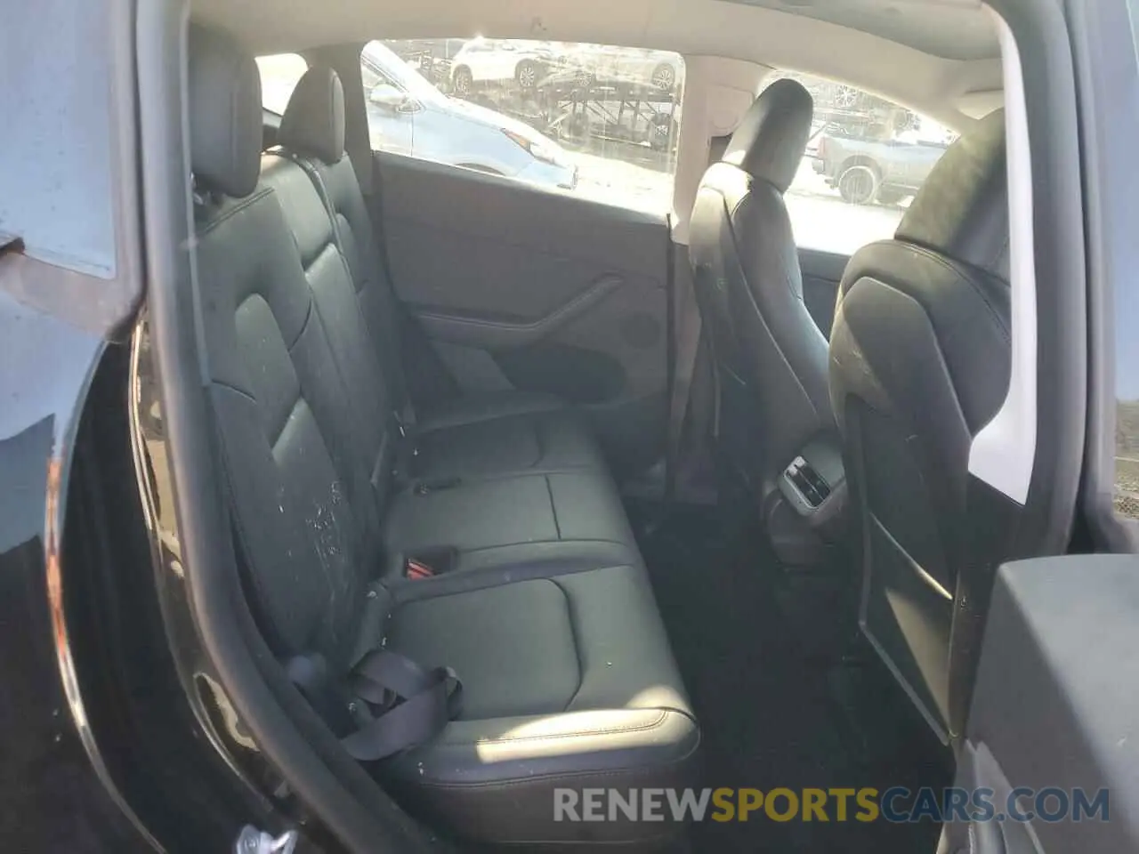 11 Photograph of a damaged car 7SAYGDEE8PA139296 TESLA MODEL Y 2023