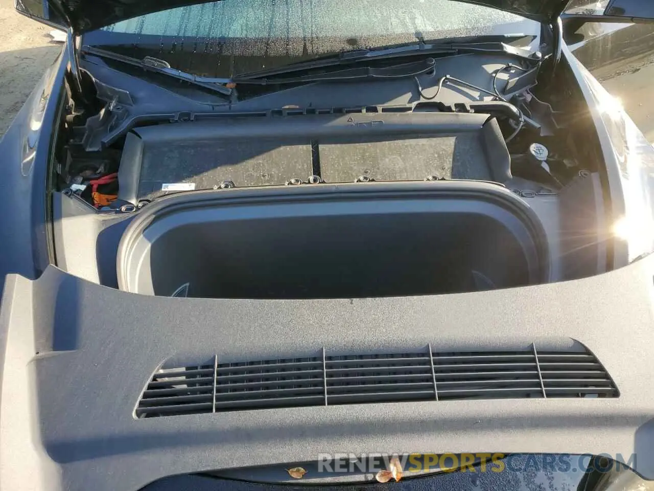 12 Photograph of a damaged car 7SAYGDEE8PA139296 TESLA MODEL Y 2023