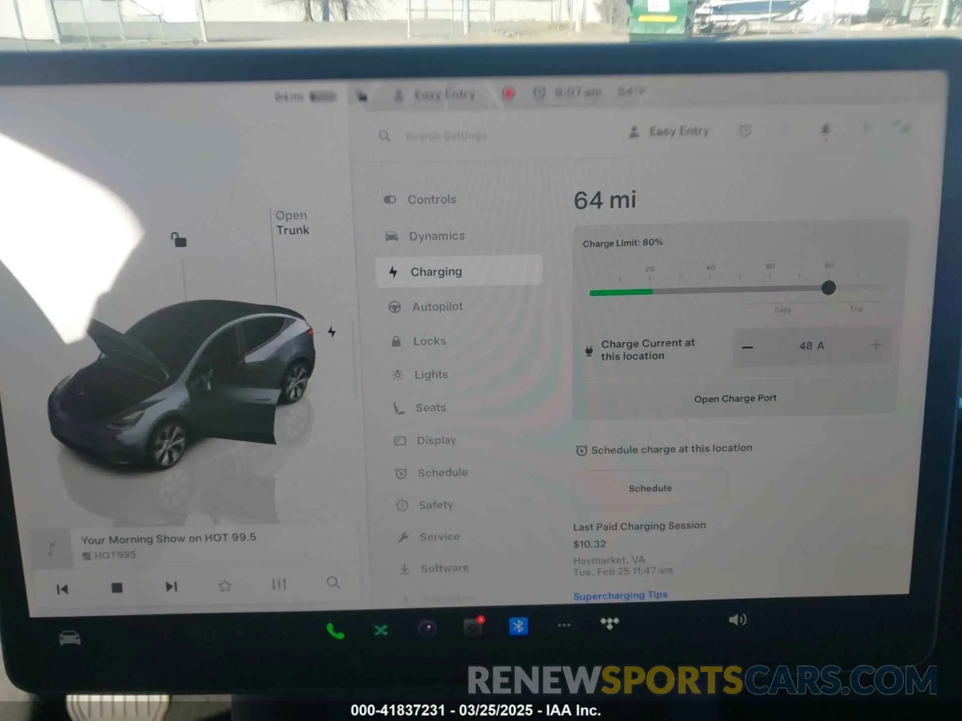 18 Photograph of a damaged car 7SAYGDEE8PA140562 TESLA MODEL Y 2023