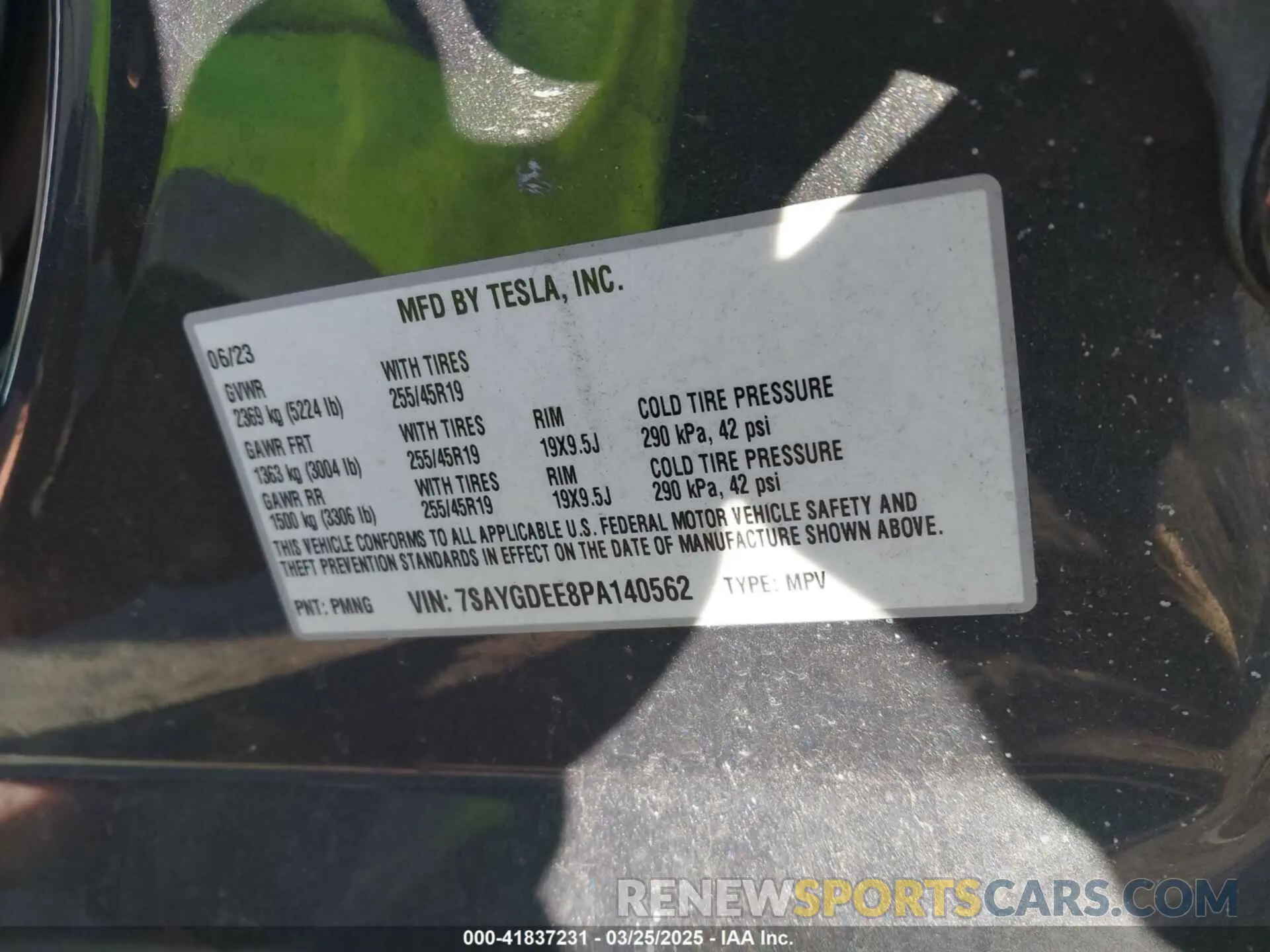 9 Photograph of a damaged car 7SAYGDEE8PA140562 TESLA MODEL Y 2023