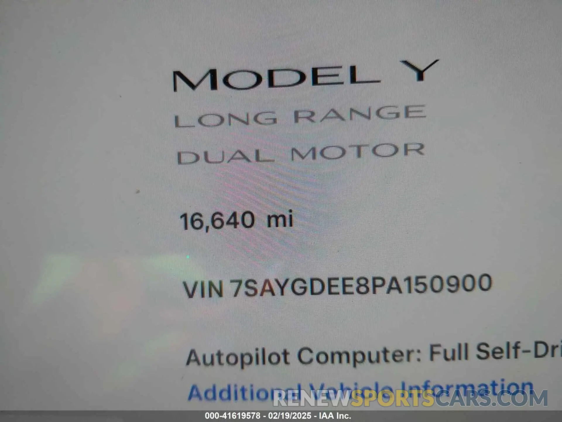 15 Photograph of a damaged car 7SAYGDEE8PA150900 TESLA MODEL Y 2023