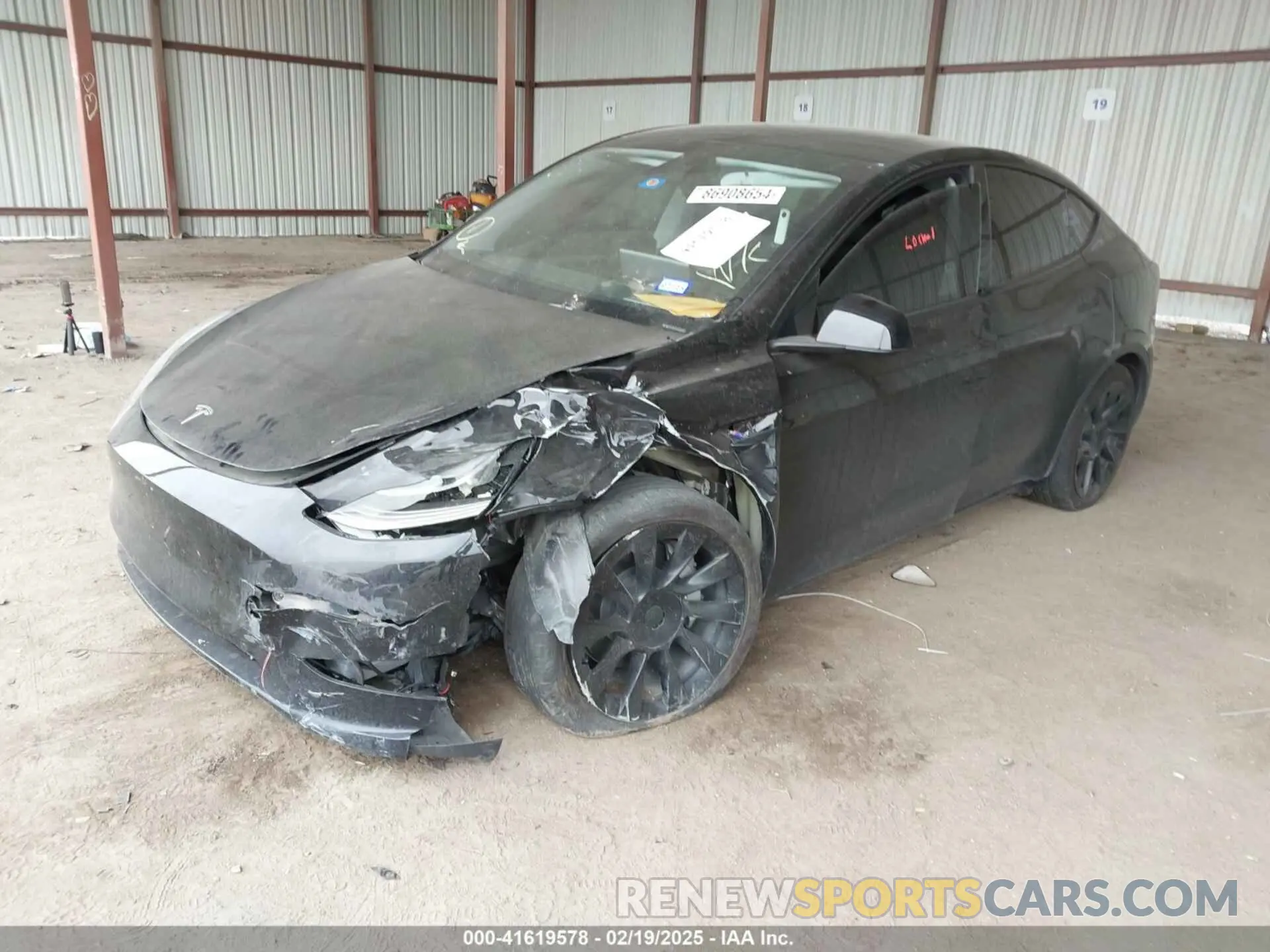 2 Photograph of a damaged car 7SAYGDEE8PA150900 TESLA MODEL Y 2023