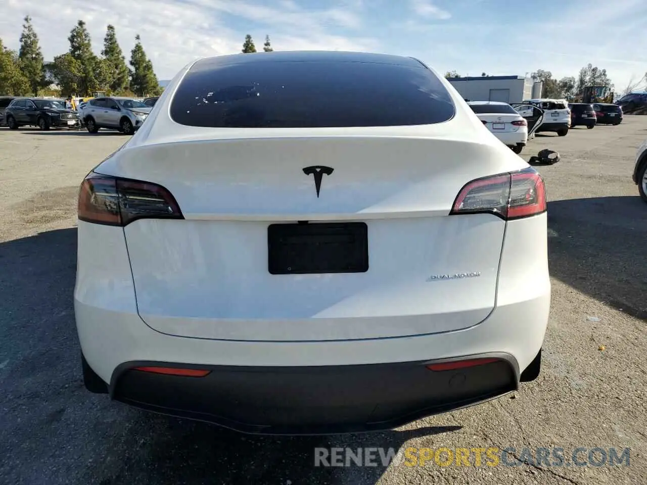 6 Photograph of a damaged car 7SAYGDEE8PA157913 TESLA MODEL Y 2023