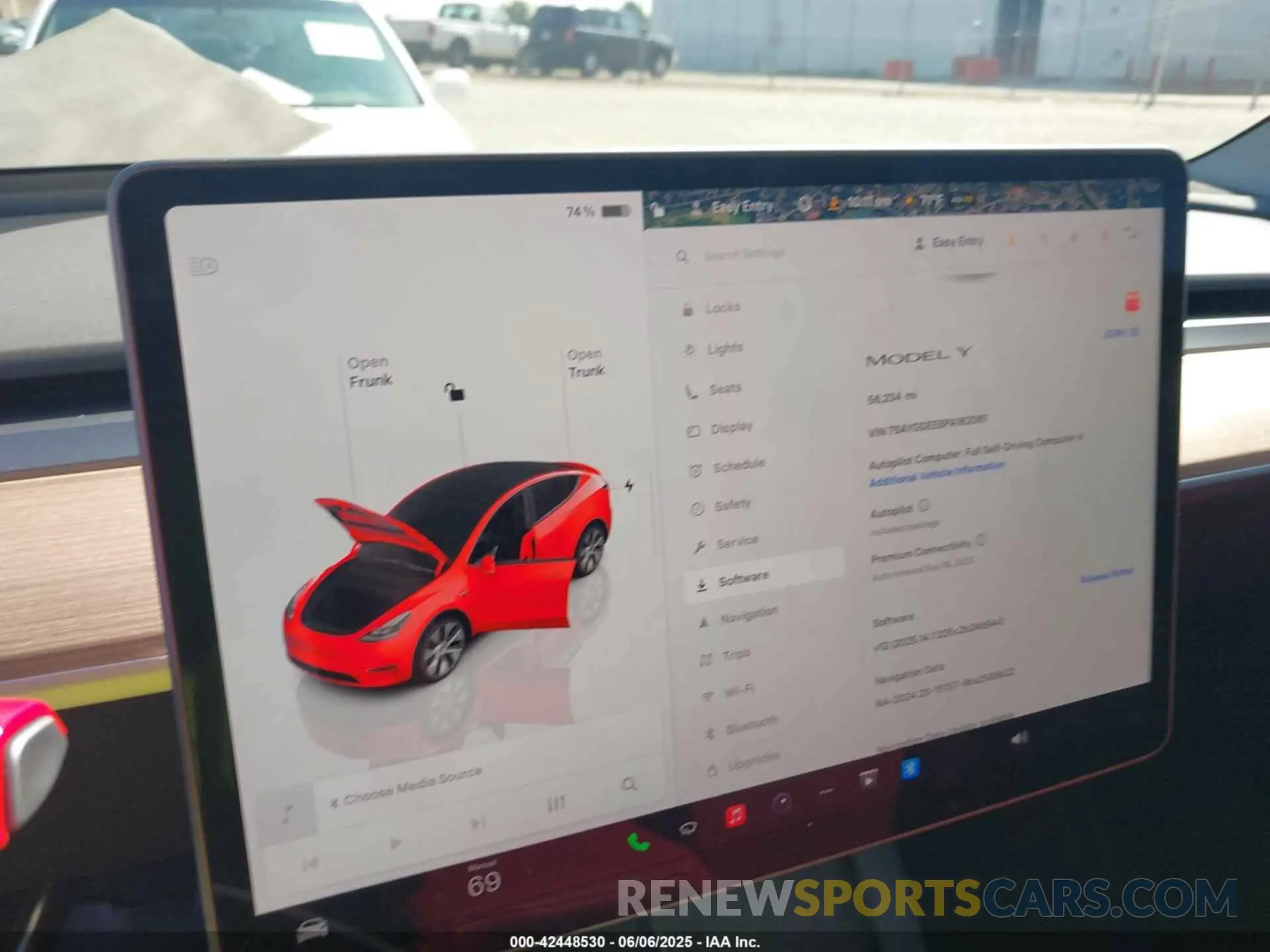 18 Photograph of a damaged car 7SAYGDEE8PA162061 TESLA MODEL Y 2023