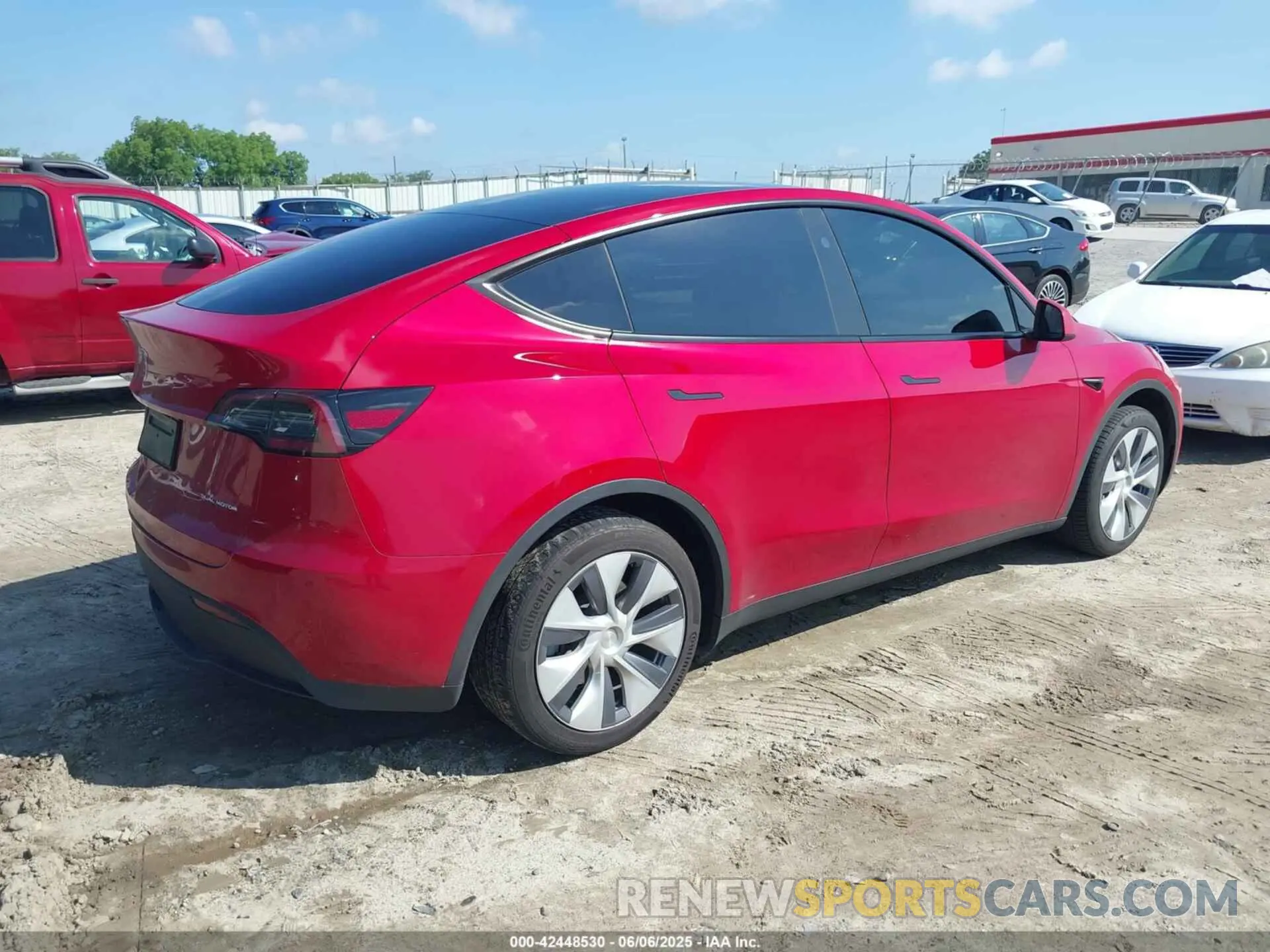 4 Photograph of a damaged car 7SAYGDEE8PA162061 TESLA MODEL Y 2023