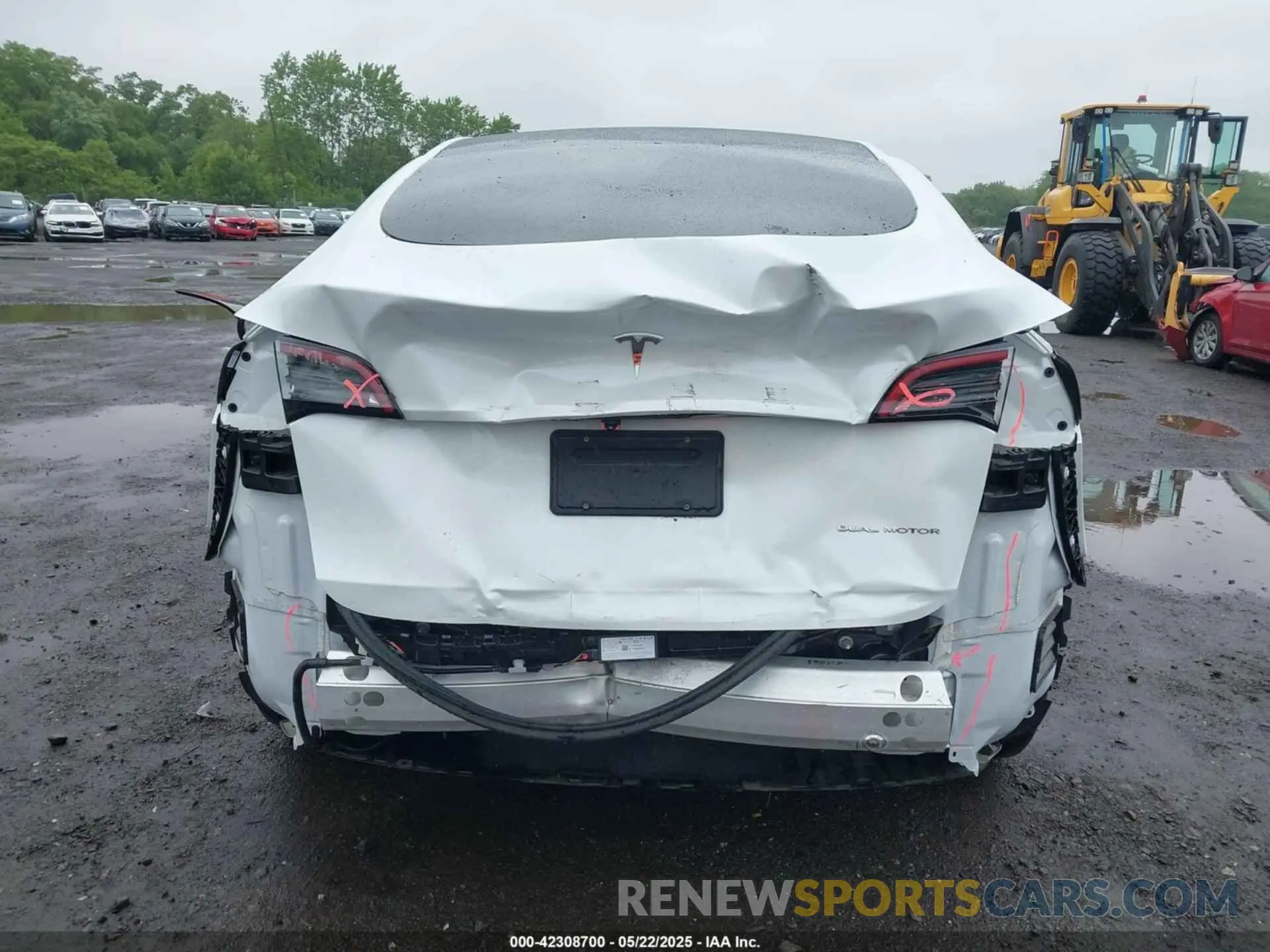 16 Photograph of a damaged car 7SAYGDEE8PA172217 TESLA MODEL Y 2023