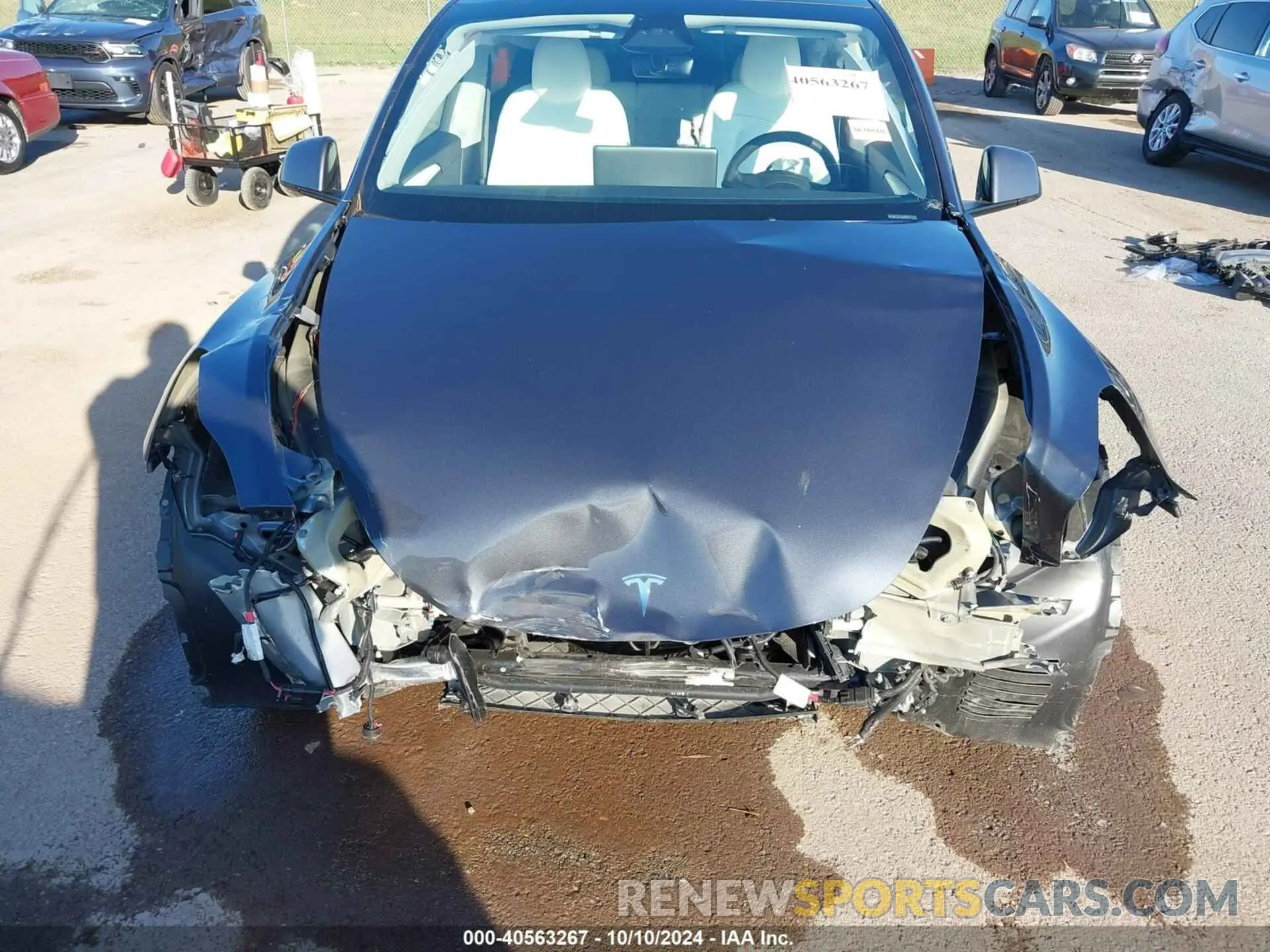 10 Photograph of a damaged car 7SAYGDEE8PA176557 TESLA MODEL Y 2023
