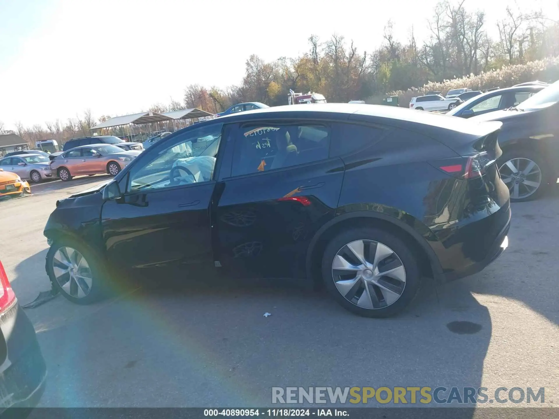 15 Photograph of a damaged car 7SAYGDEE8PA177580 TESLA MODEL Y 2023
