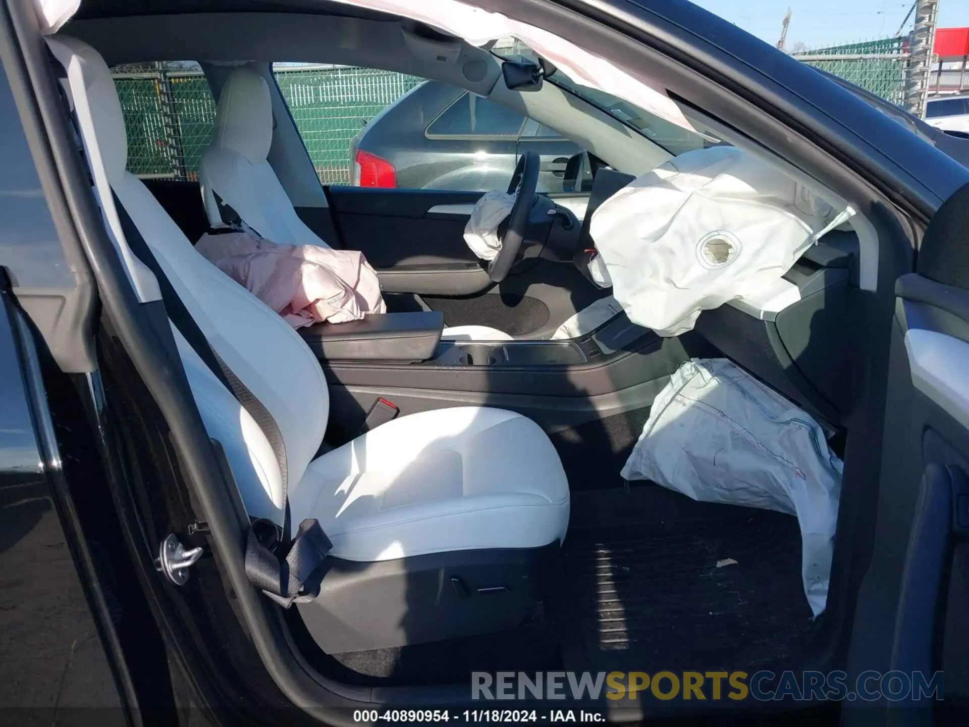 5 Photograph of a damaged car 7SAYGDEE8PA177580 TESLA MODEL Y 2023