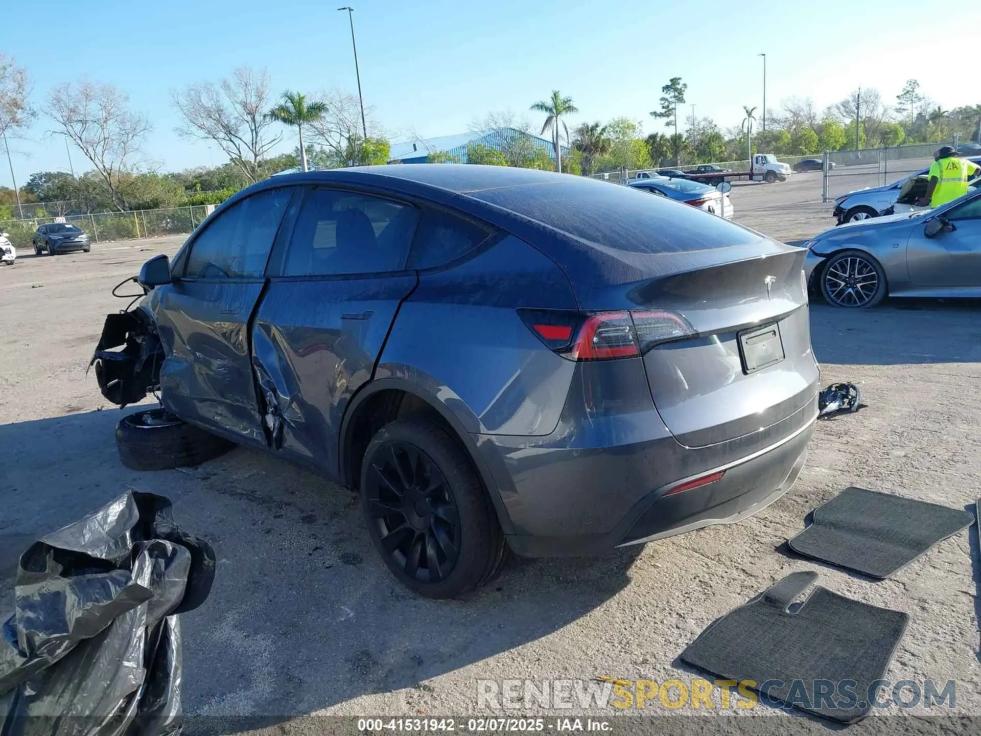 3 Photograph of a damaged car 7SAYGDEE8PA183198 TESLA MODEL Y 2023