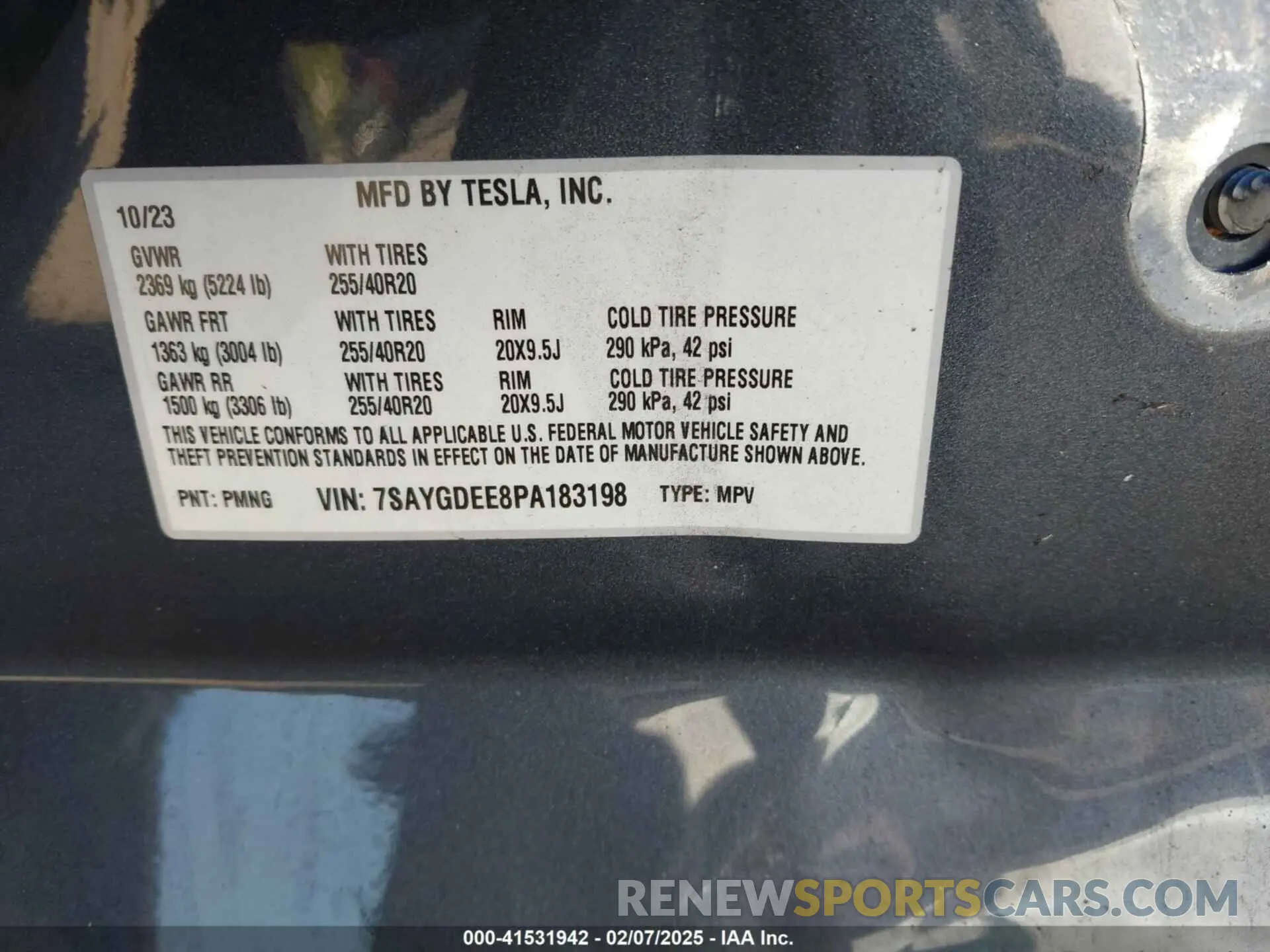 9 Photograph of a damaged car 7SAYGDEE8PA183198 TESLA MODEL Y 2023