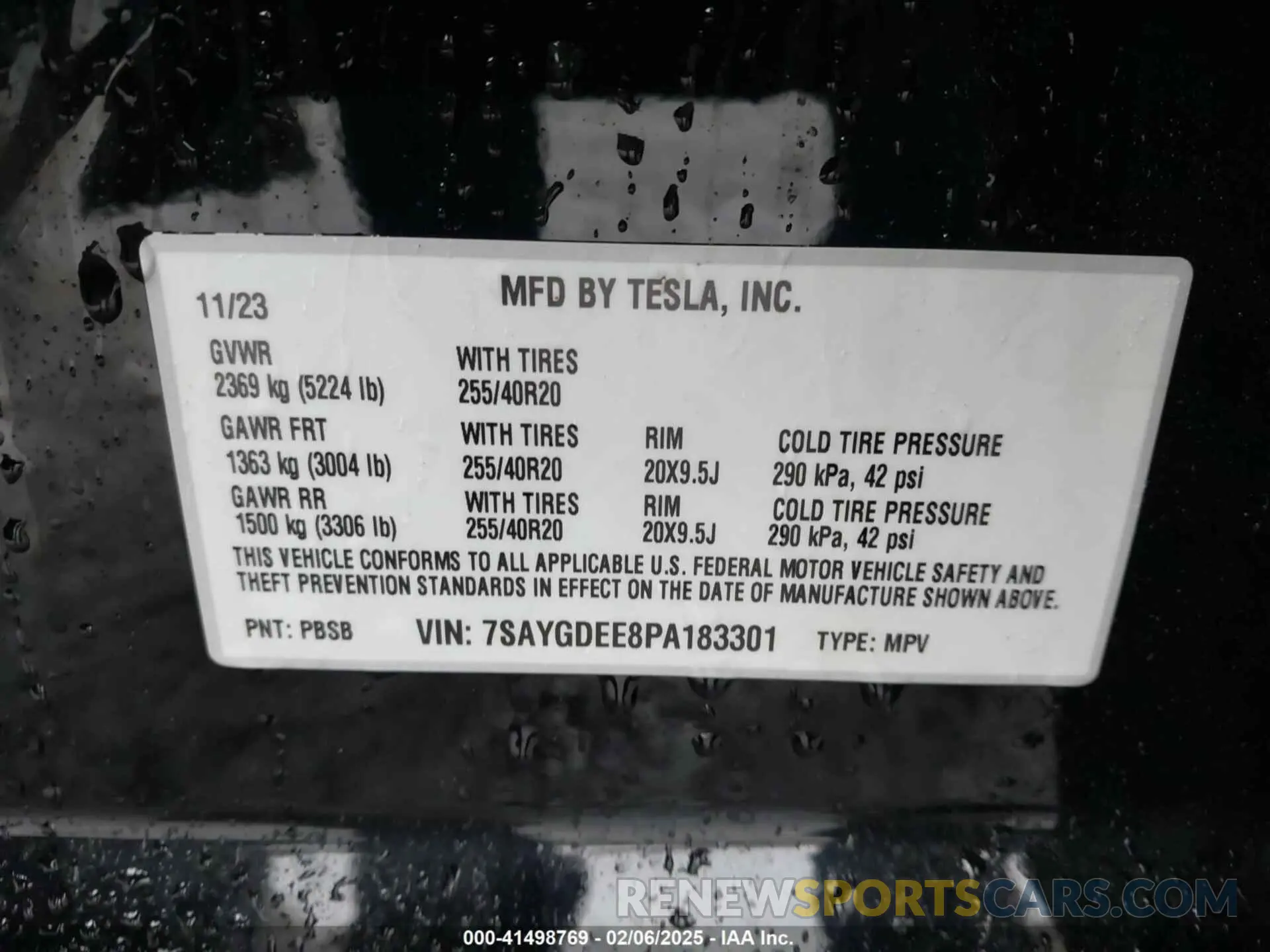 9 Photograph of a damaged car 7SAYGDEE8PA183301 TESLA MODEL Y 2023