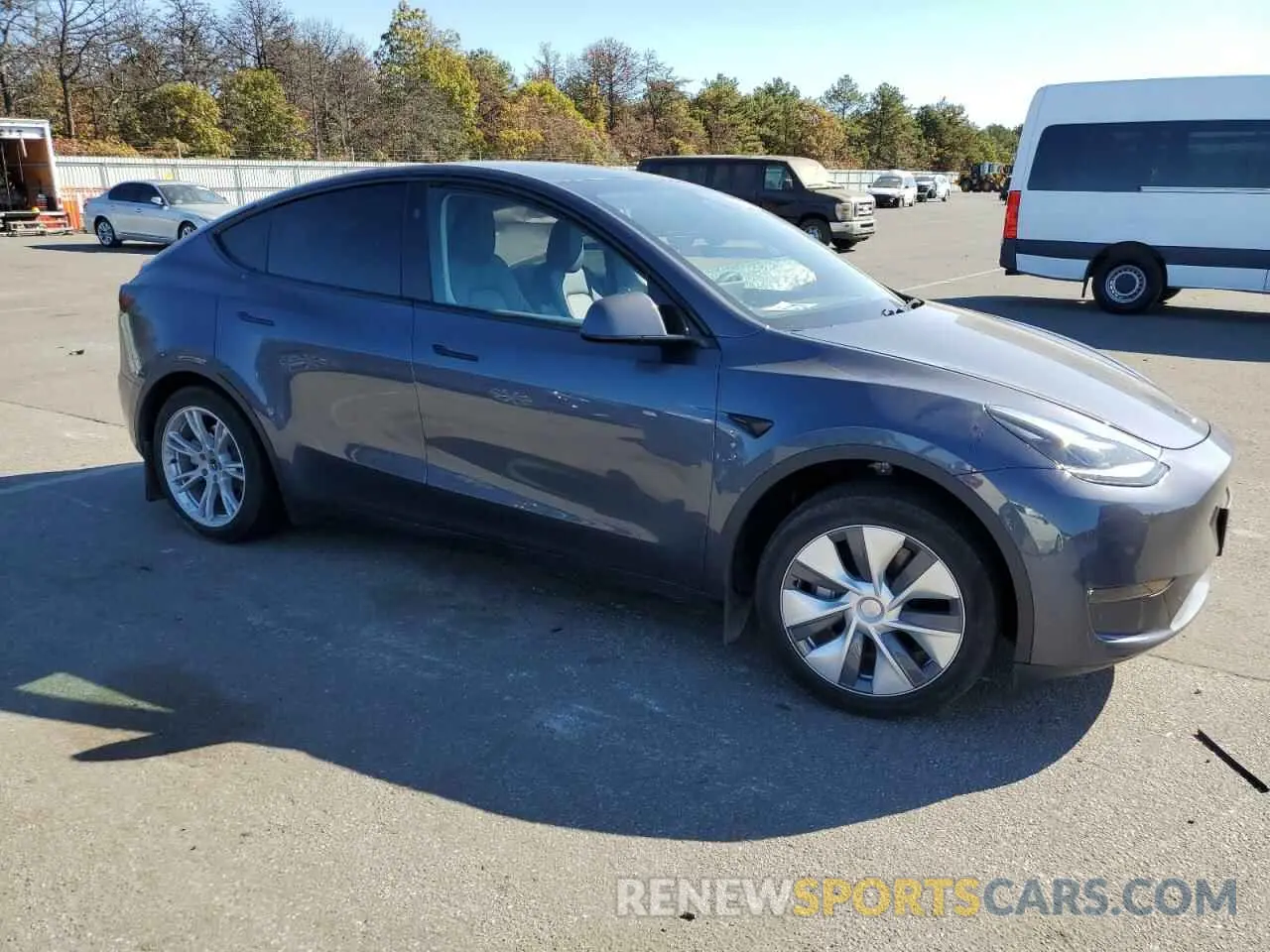 4 Photograph of a damaged car 7SAYGDEE8PA184545 TESLA MODEL Y 2023