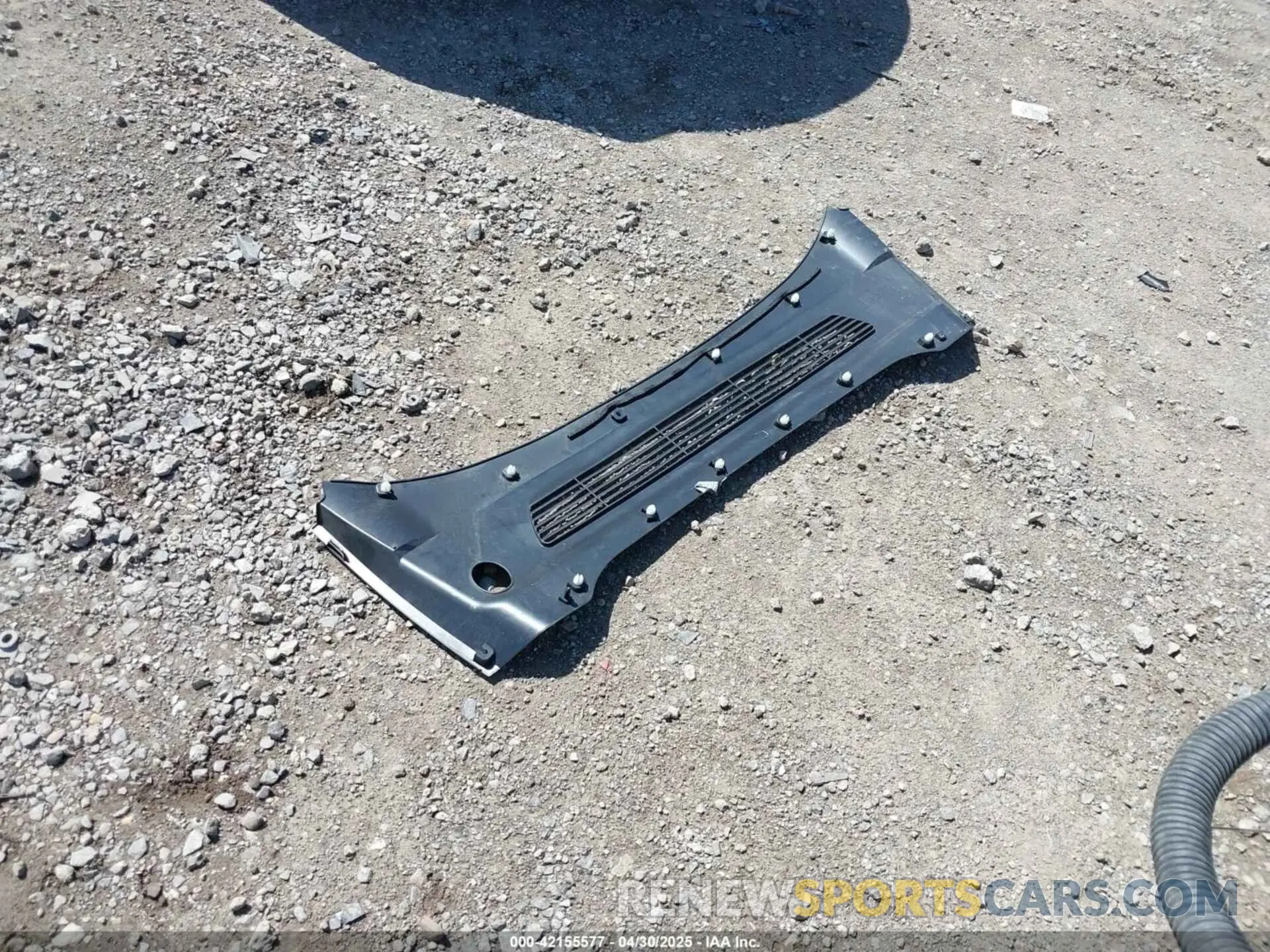 12 Photograph of a damaged car 7SAYGDEE8PA191415 TESLA MODEL Y 2023