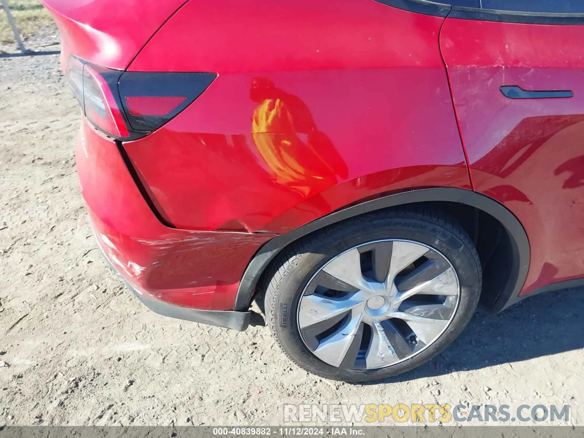 6 Photograph of a damaged car 7SAYGDEE8PA211081 TESLA MODEL Y 2023