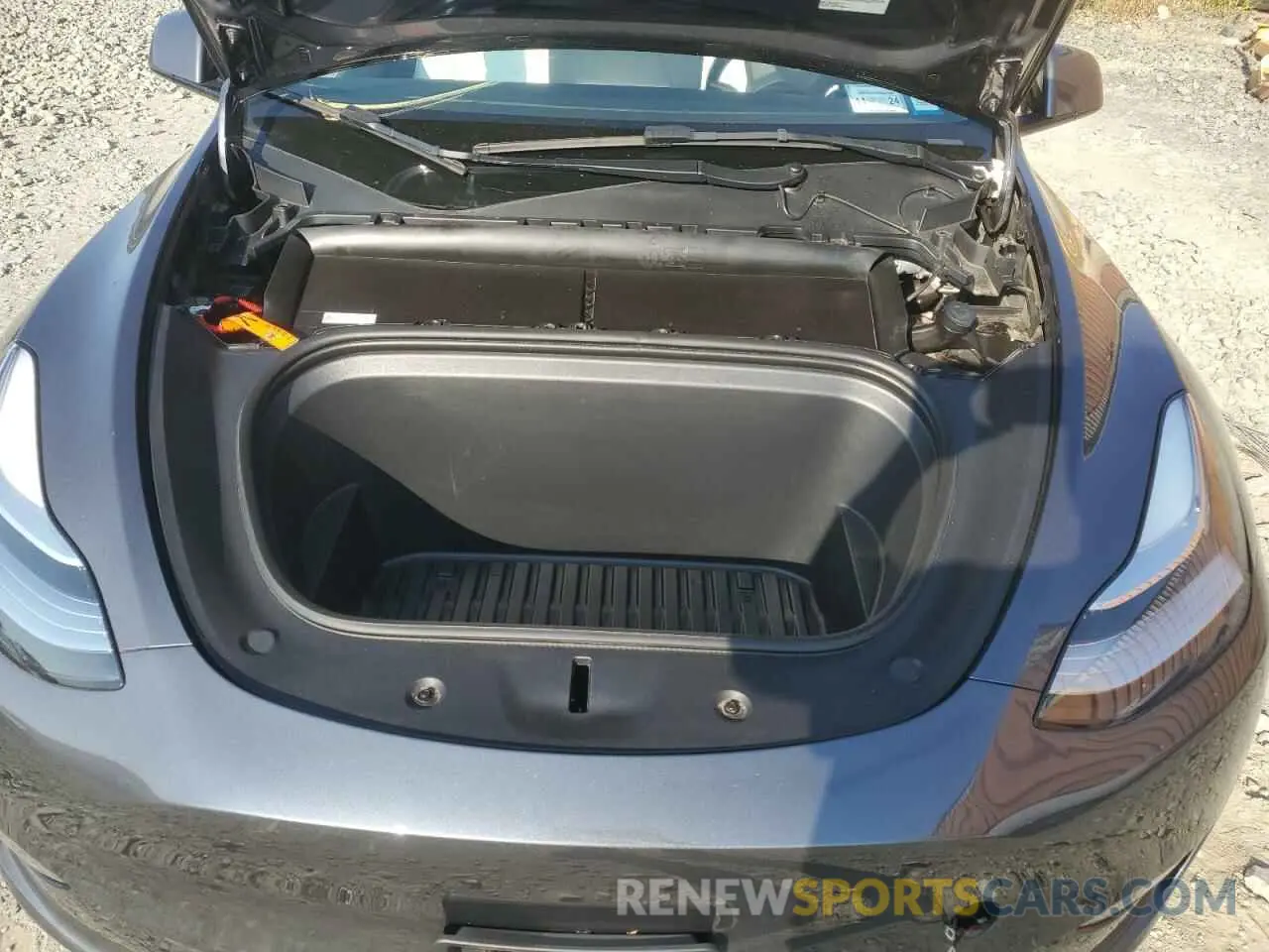 11 Photograph of a damaged car 7SAYGDEE8PF589095 TESLA MODEL Y 2023