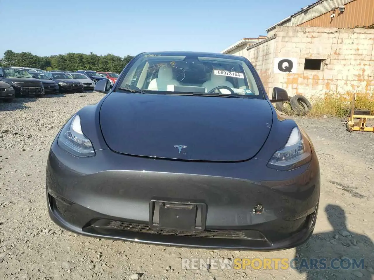 5 Photograph of a damaged car 7SAYGDEE8PF589095 TESLA MODEL Y 2023