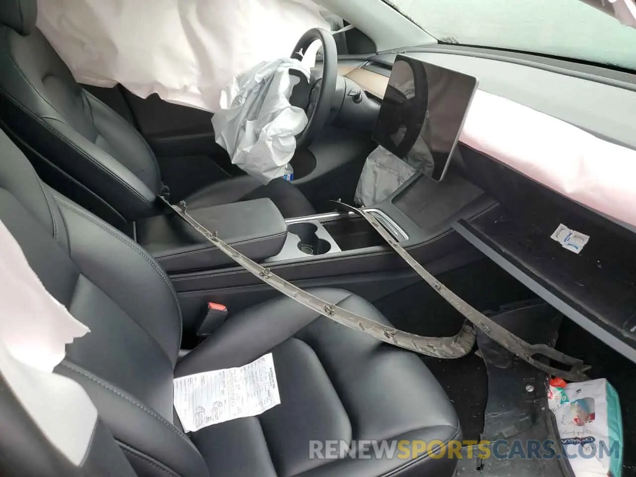 7 Photograph of a damaged car 7SAYGDEE8PF592918 TESLA MODEL Y 2023
