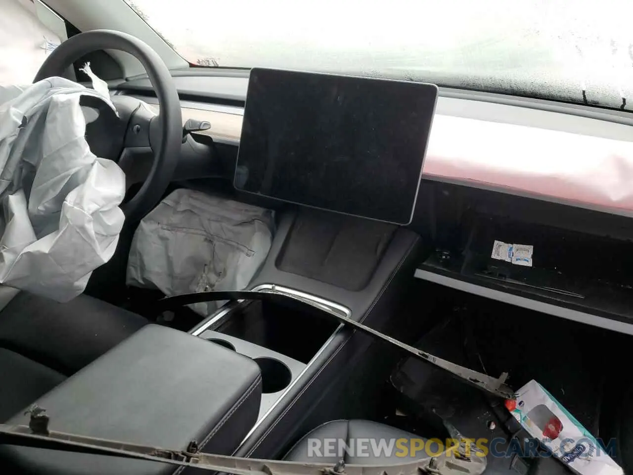 8 Photograph of a damaged car 7SAYGDEE8PF592918 TESLA MODEL Y 2023