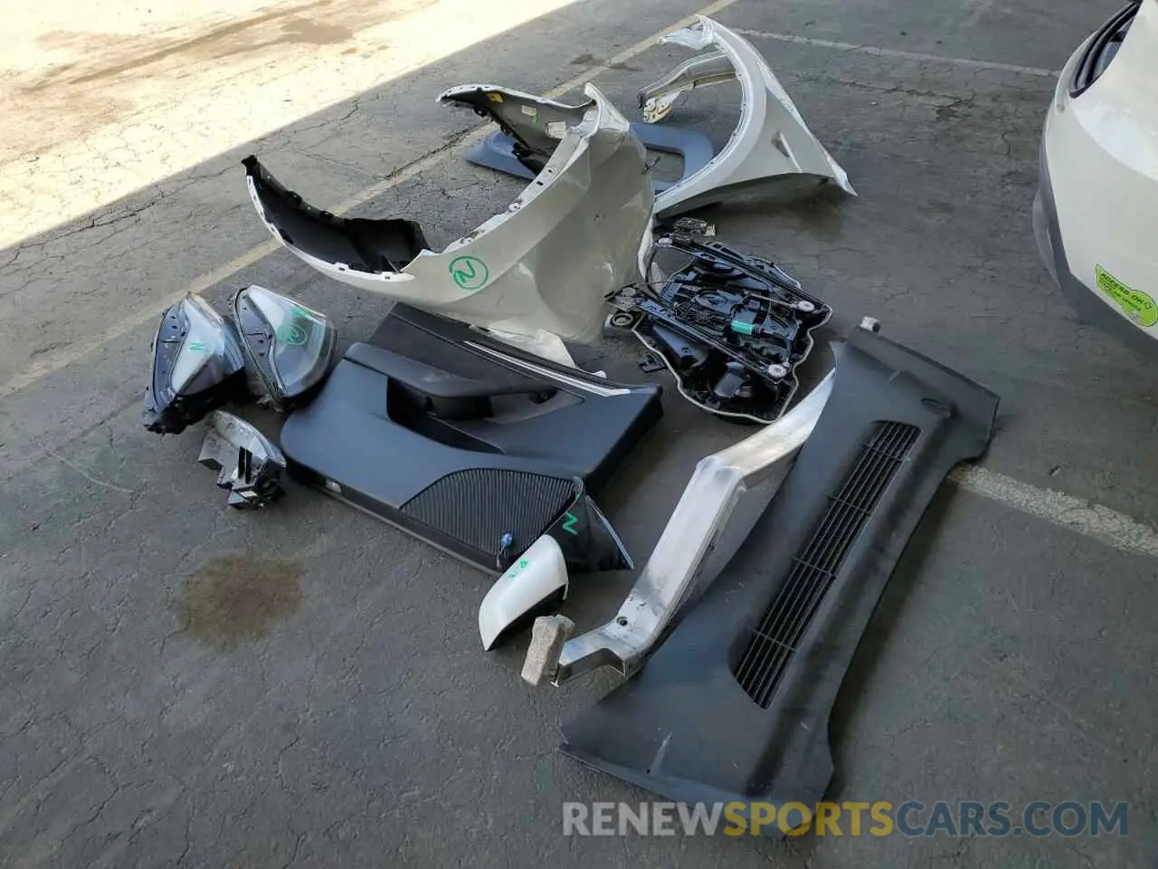 12 Photograph of a damaged car 7SAYGDEE8PF620703 TESLA MODEL Y 2023