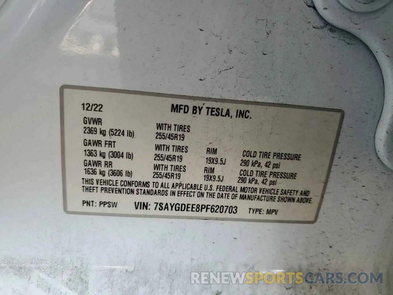 13 Photograph of a damaged car 7SAYGDEE8PF620703 TESLA MODEL Y 2023