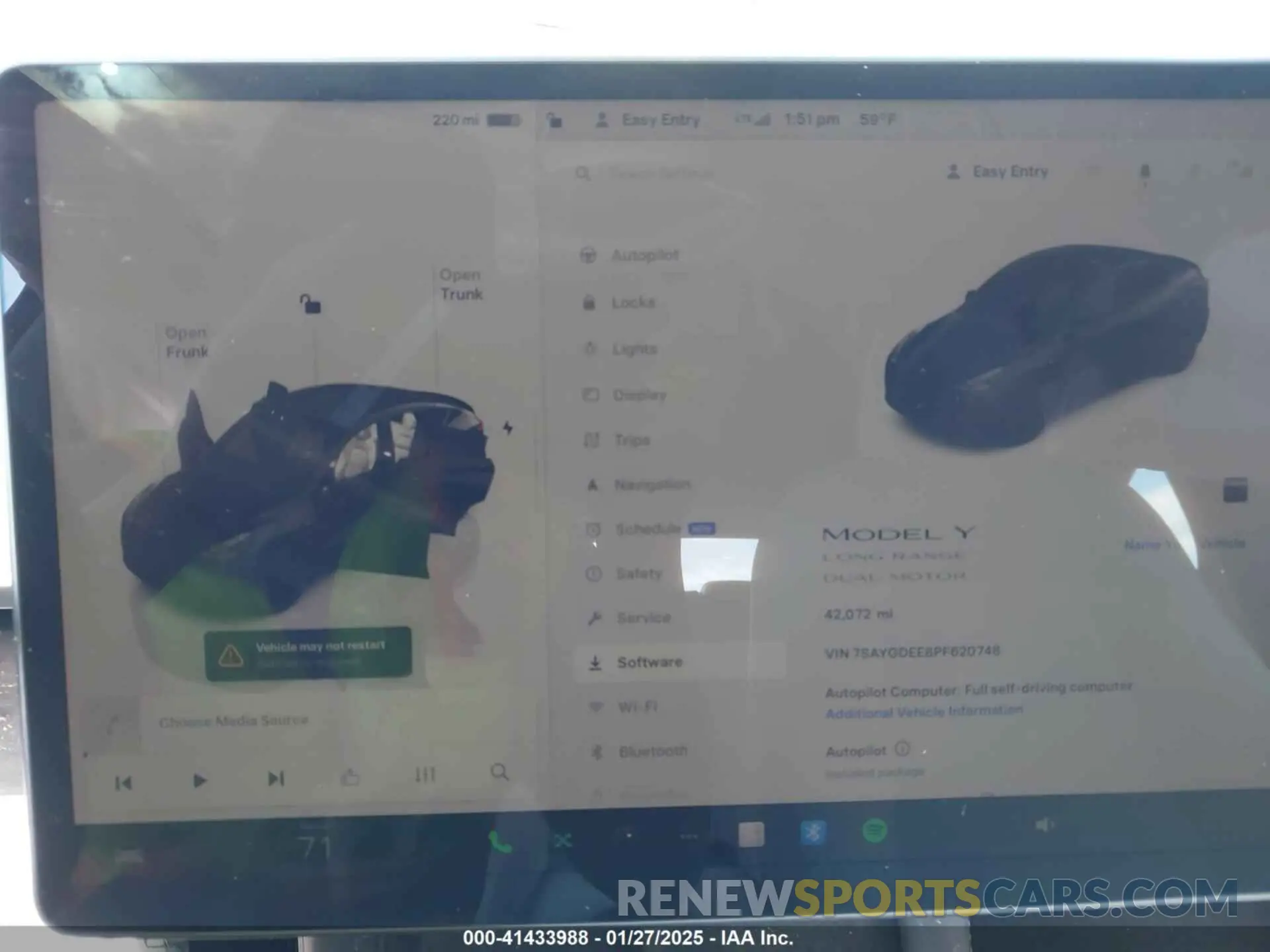 7 Photograph of a damaged car 7SAYGDEE8PF620748 TESLA MODEL Y 2023