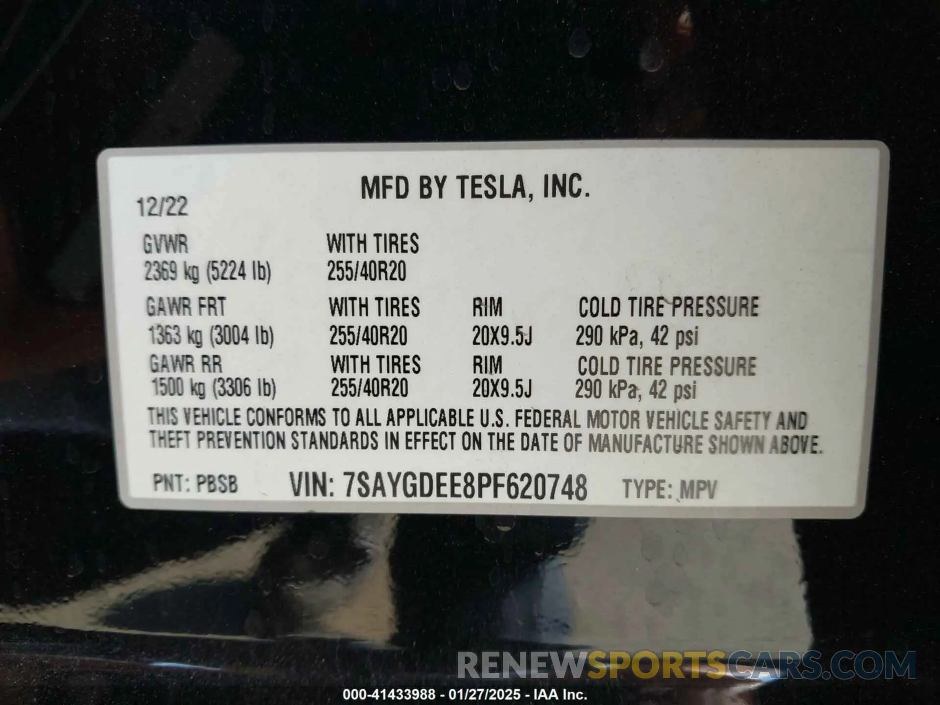 9 Photograph of a damaged car 7SAYGDEE8PF620748 TESLA MODEL Y 2023