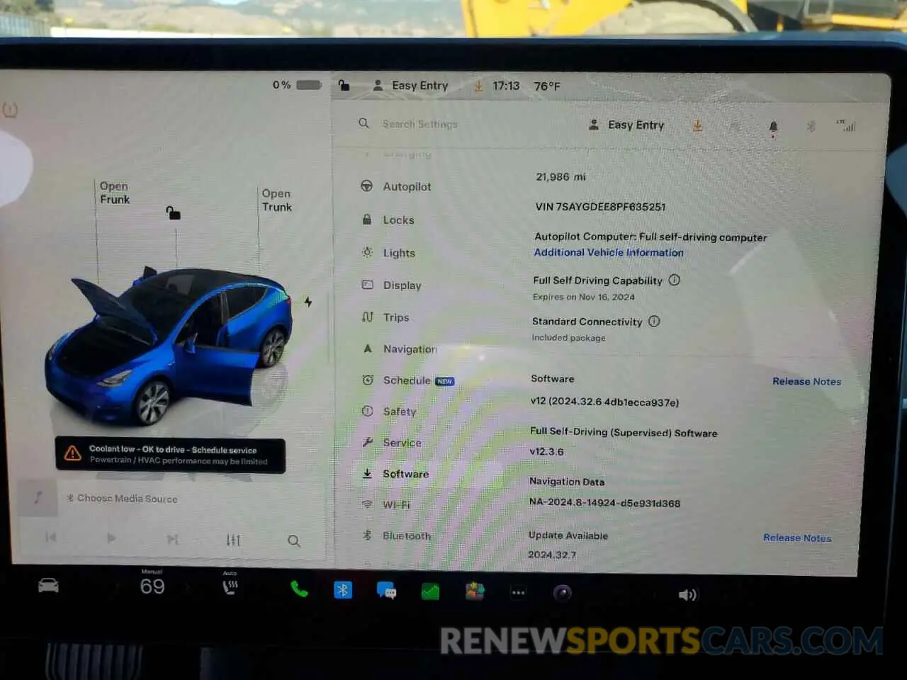 9 Photograph of a damaged car 7SAYGDEE8PF635251 TESLA MODEL Y 2023