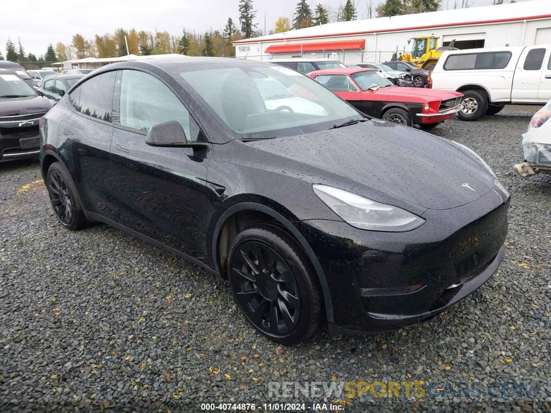 13 Photograph of a damaged car 7SAYGDEE8PF690380 TESLA MODEL Y 2023