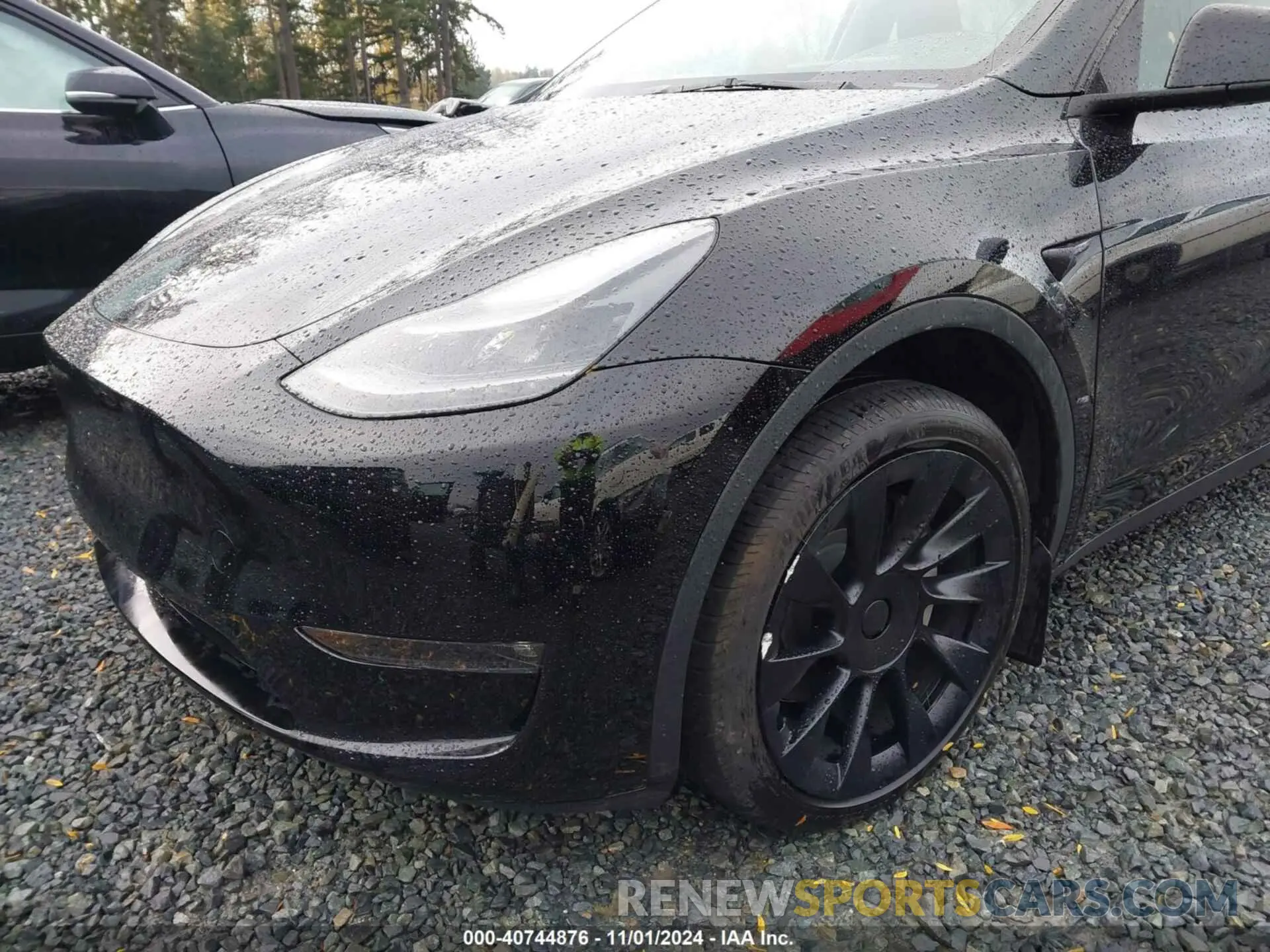 6 Photograph of a damaged car 7SAYGDEE8PF690380 TESLA MODEL Y 2023