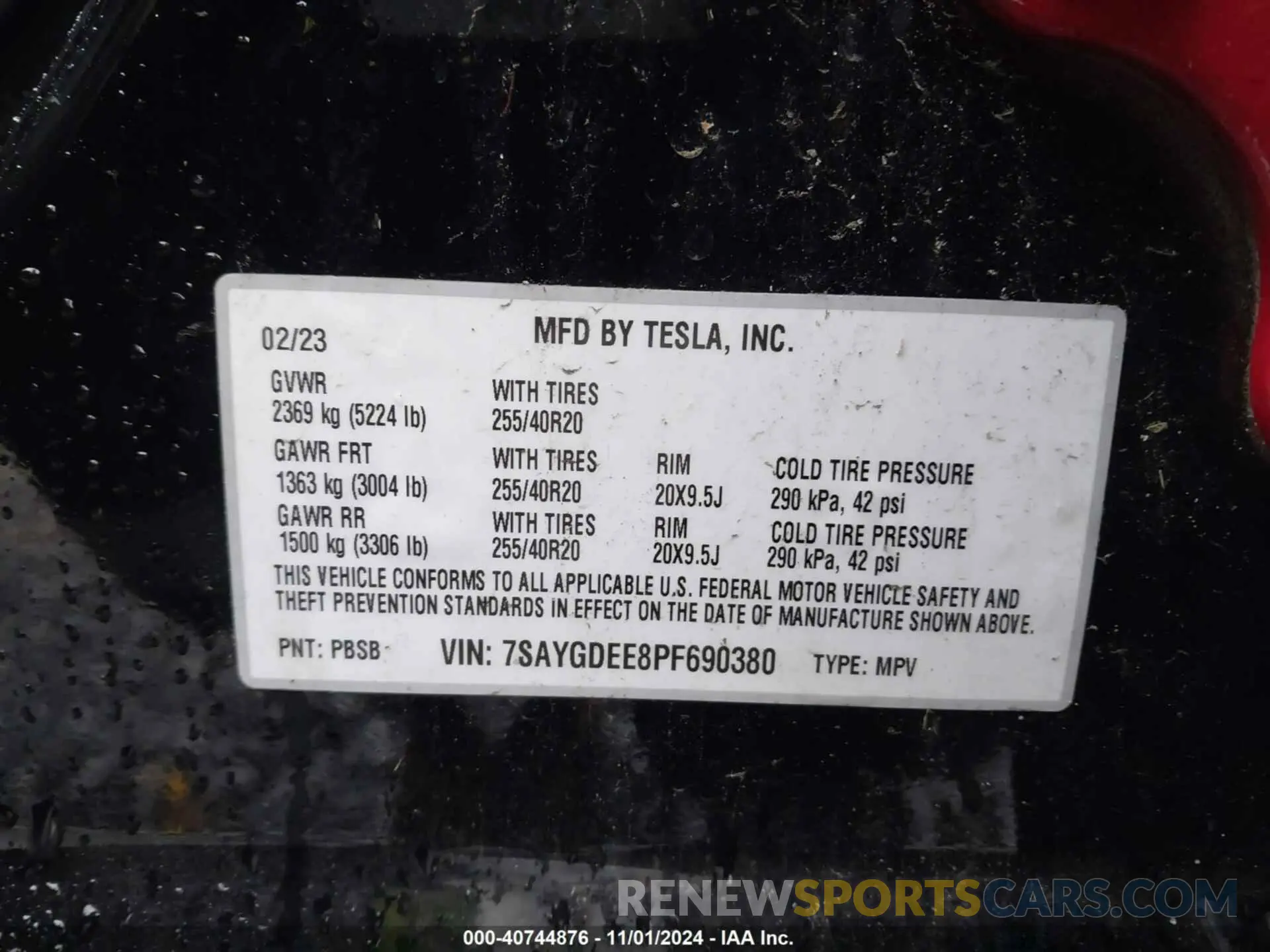 9 Photograph of a damaged car 7SAYGDEE8PF690380 TESLA MODEL Y 2023