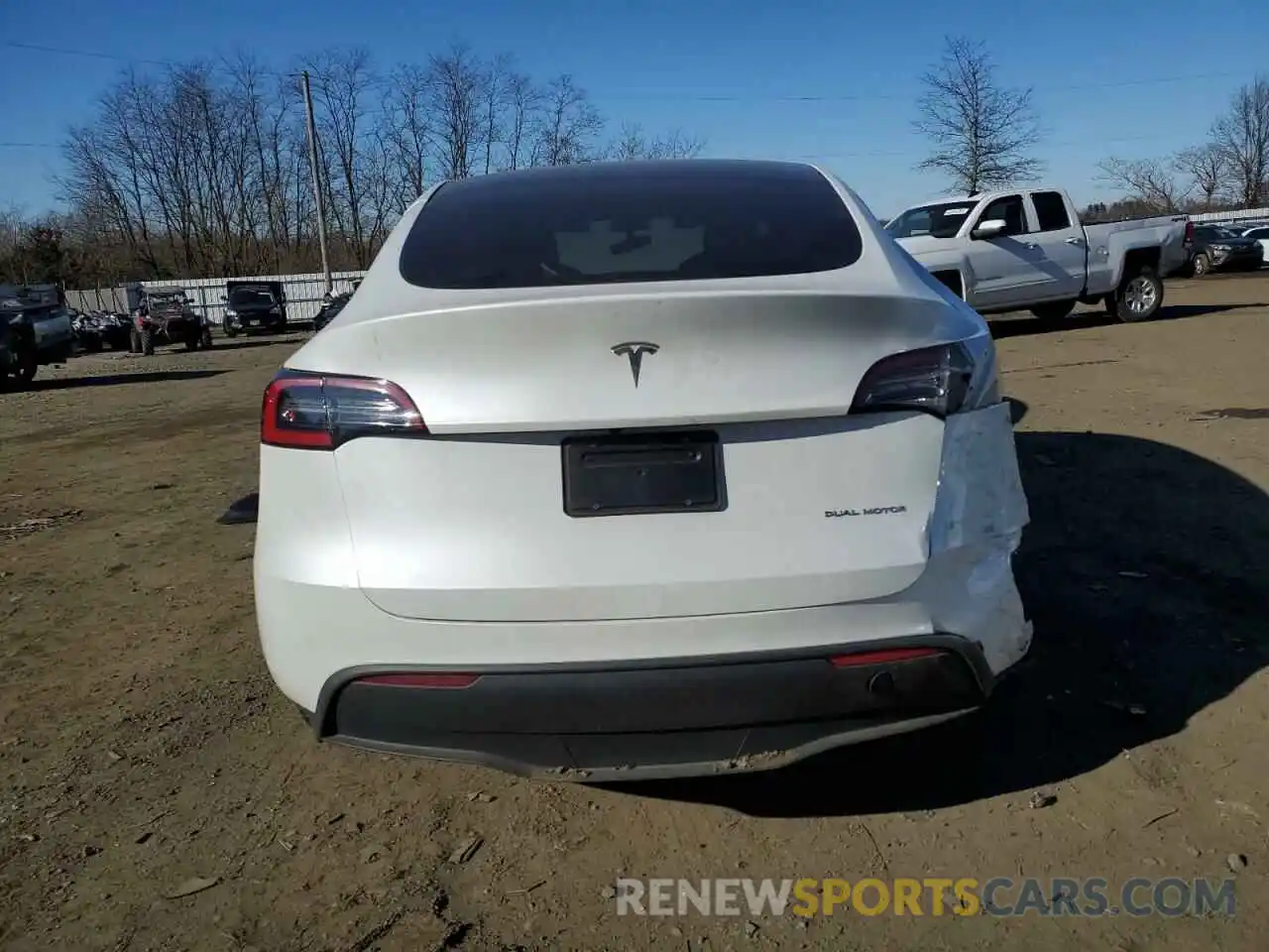 6 Photograph of a damaged car 7SAYGDEE8PF749606 TESLA MODEL Y 2023