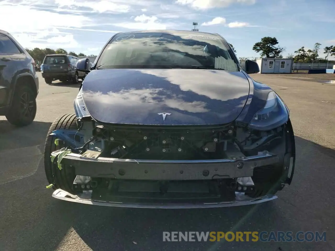 5 Photograph of a damaged car 7SAYGDEE8PF768236 TESLA MODEL Y 2023