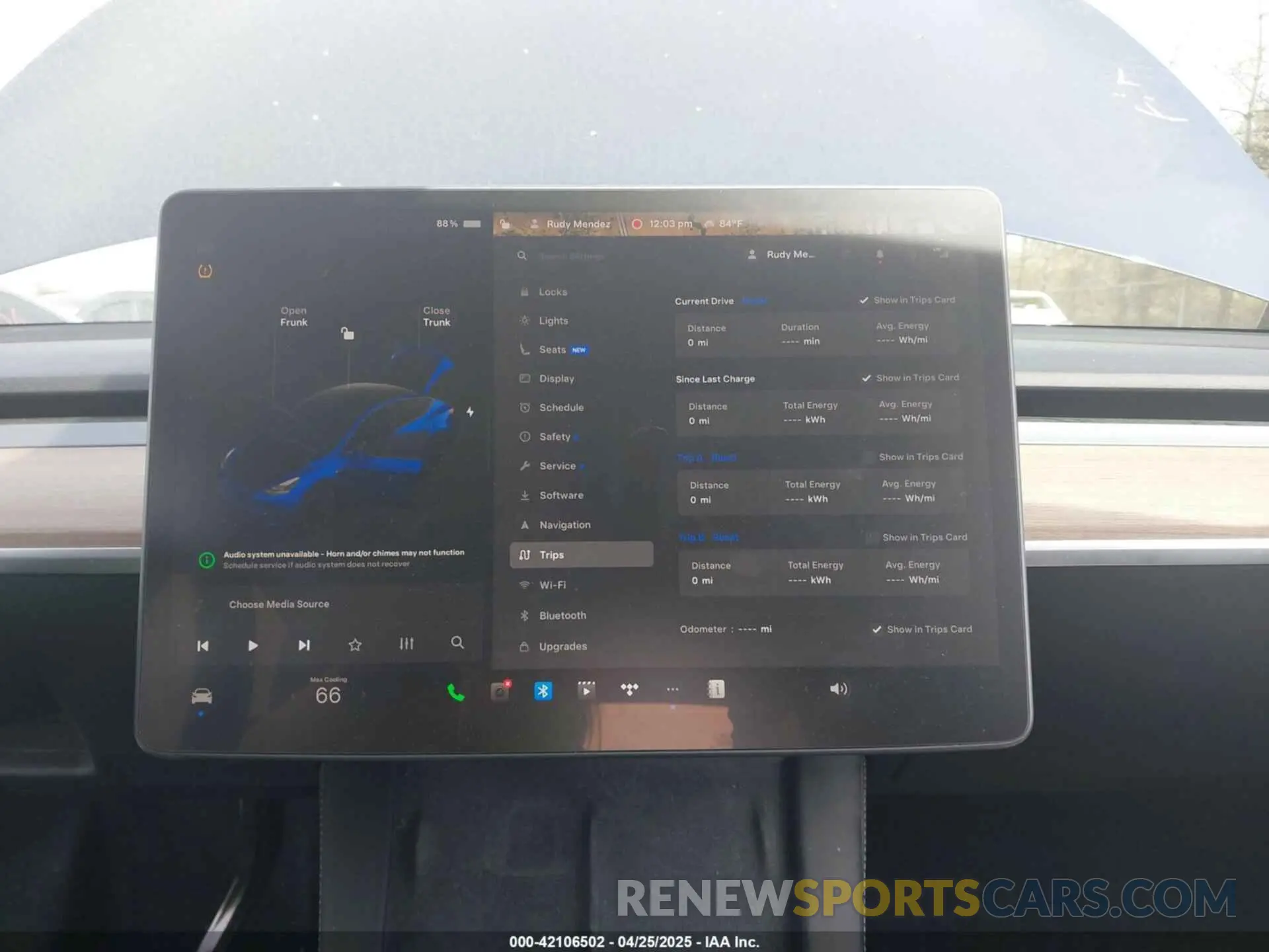 7 Photograph of a damaged car 7SAYGDEE8PF768589 TESLA MODEL Y 2023