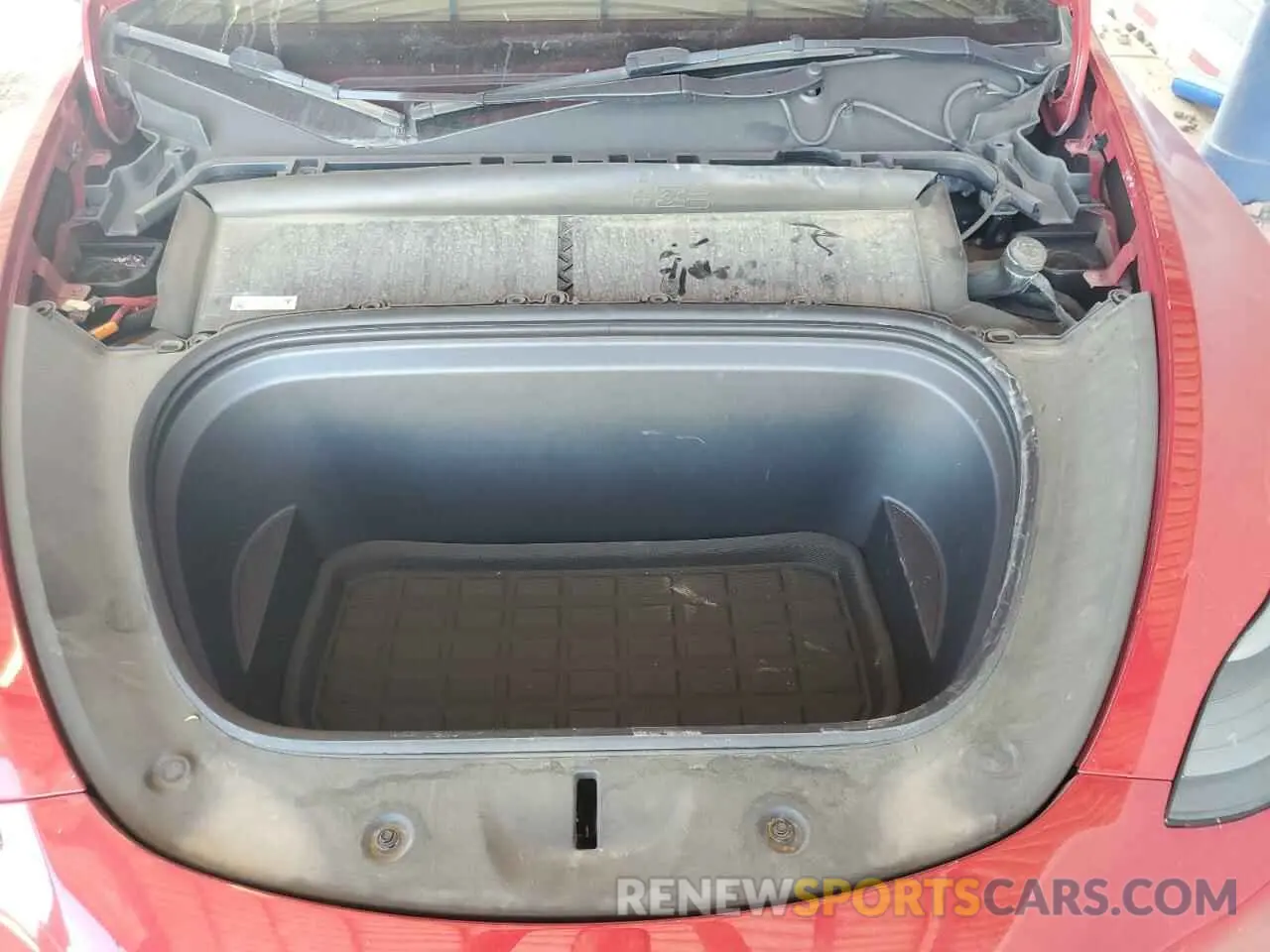 11 Photograph of a damaged car 7SAYGDEE8PF792634 TESLA MODEL Y 2023