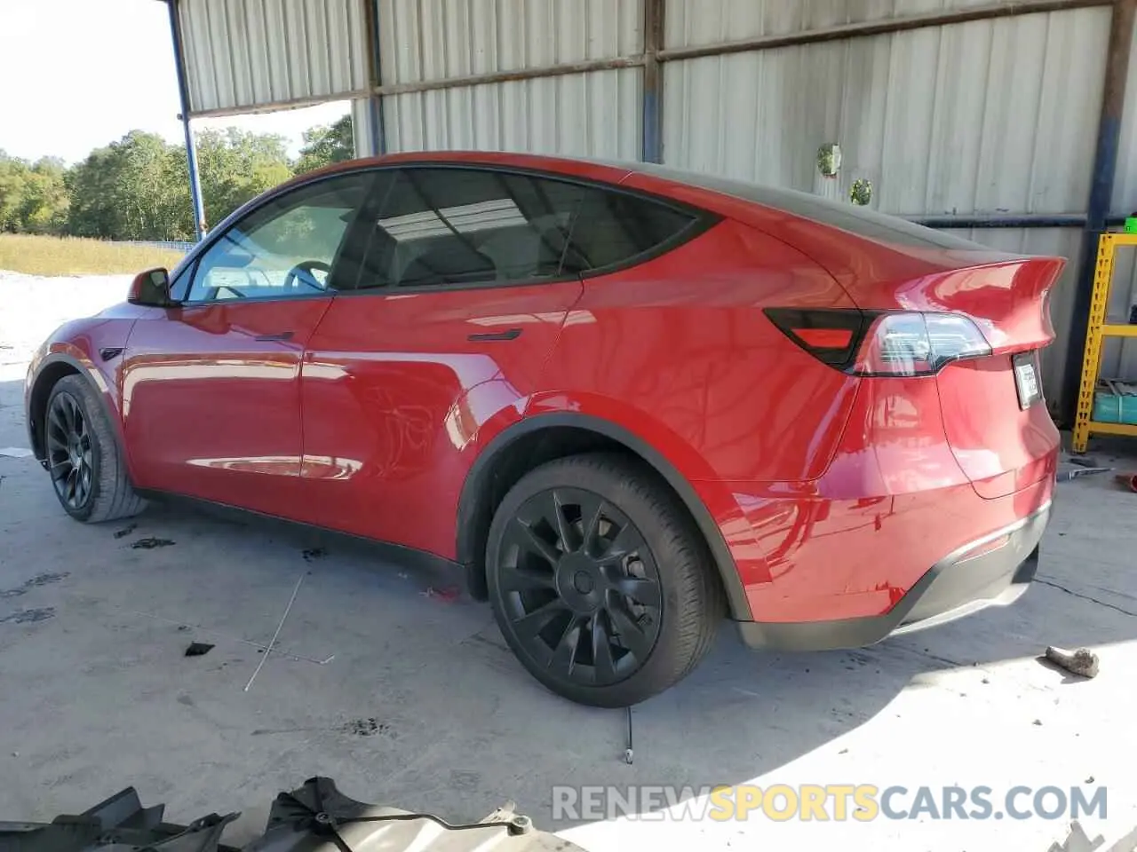 2 Photograph of a damaged car 7SAYGDEE8PF833926 TESLA MODEL Y 2023