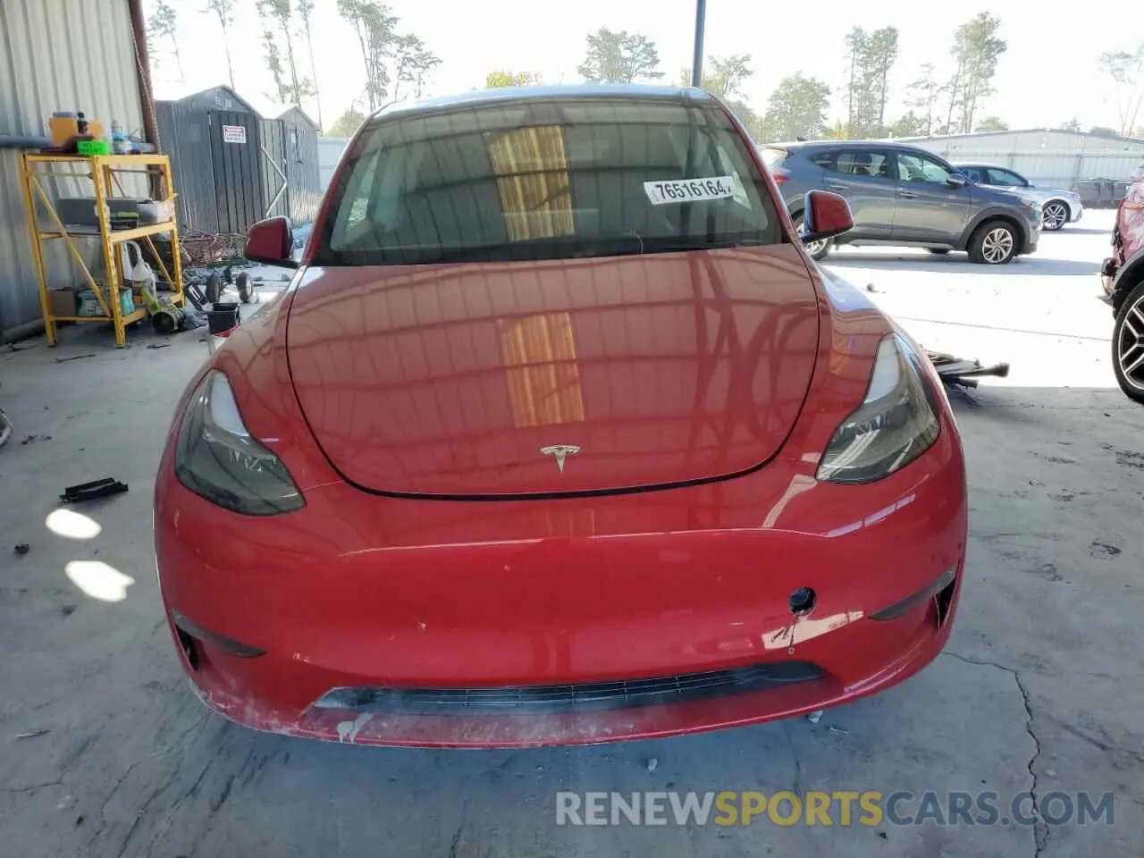 5 Photograph of a damaged car 7SAYGDEE8PF833926 TESLA MODEL Y 2023
