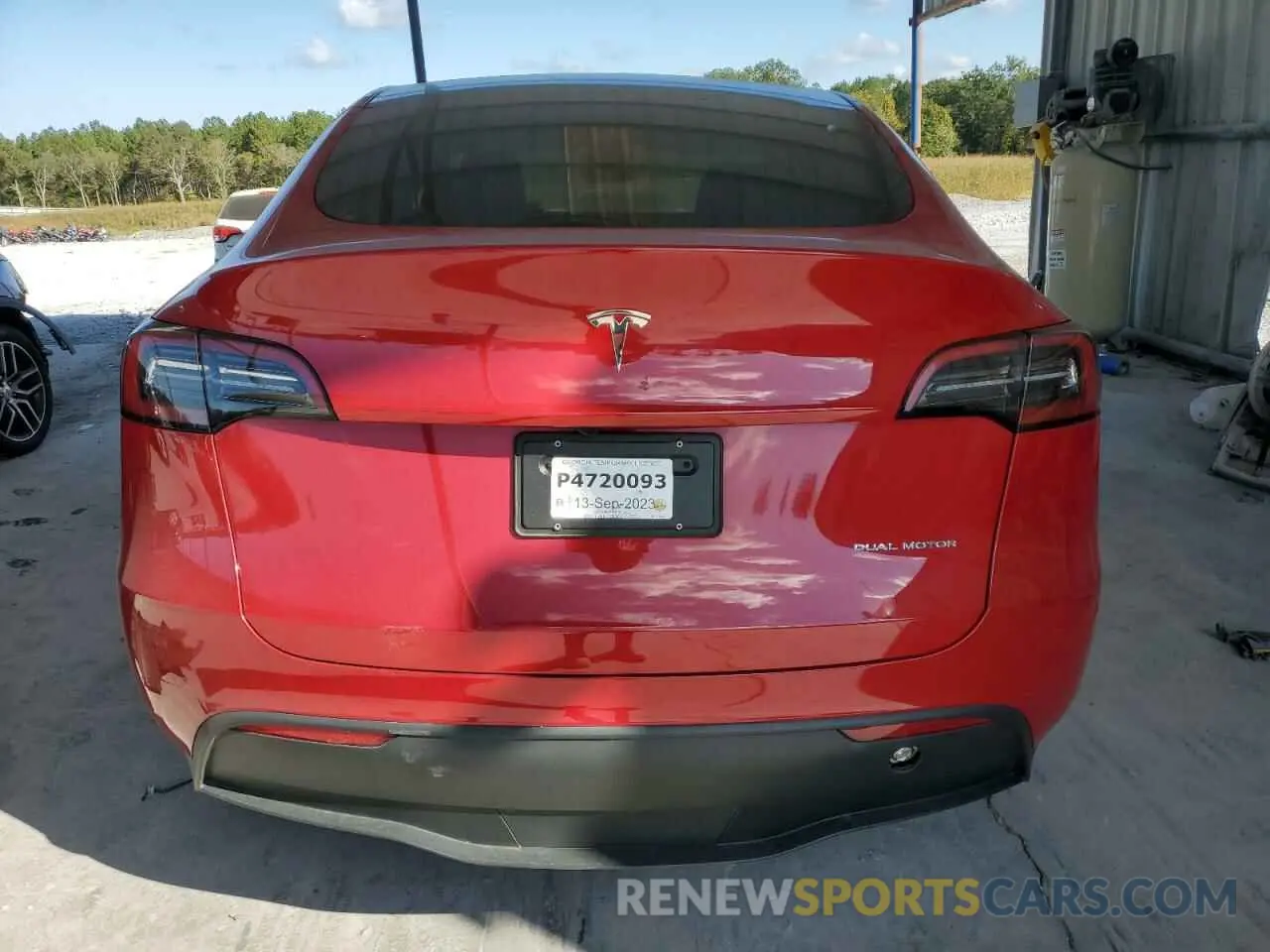 6 Photograph of a damaged car 7SAYGDEE8PF833926 TESLA MODEL Y 2023