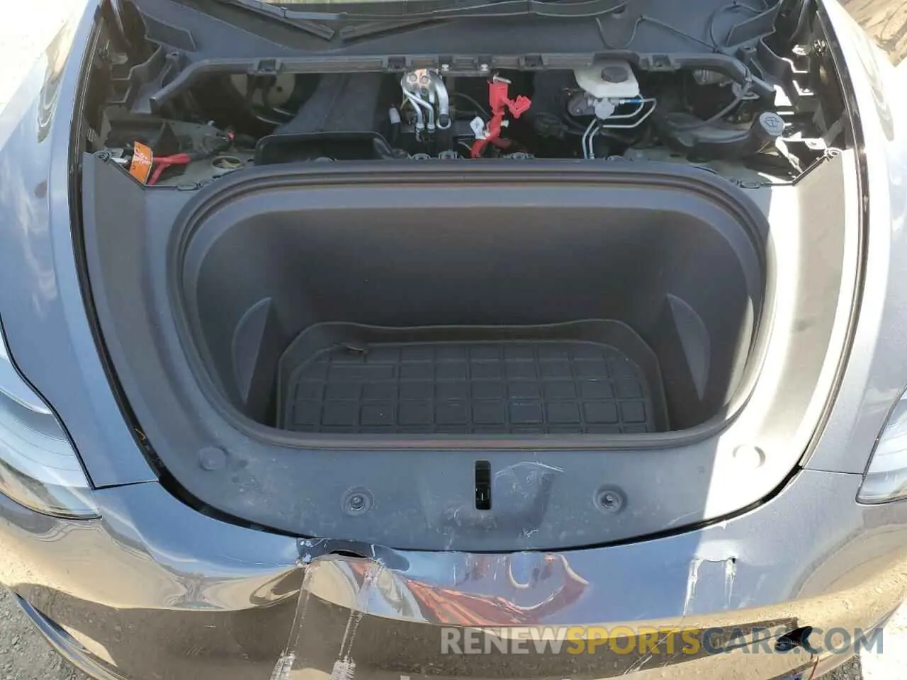 11 Photograph of a damaged car 7SAYGDEE8PF869440 TESLA MODEL Y 2023