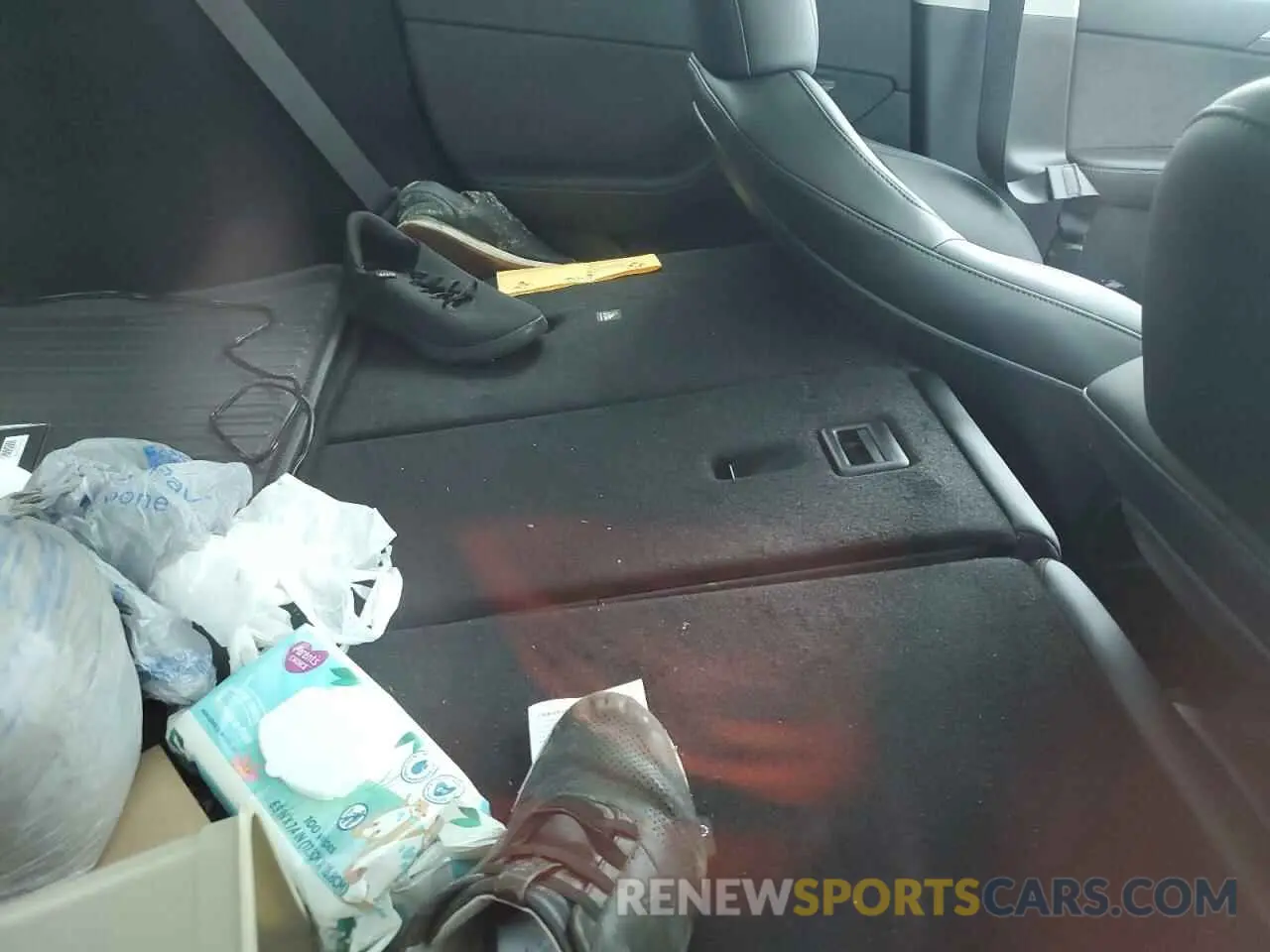 11 Photograph of a damaged car 7SAYGDEE8PF875383 TESLA MODEL Y 2023