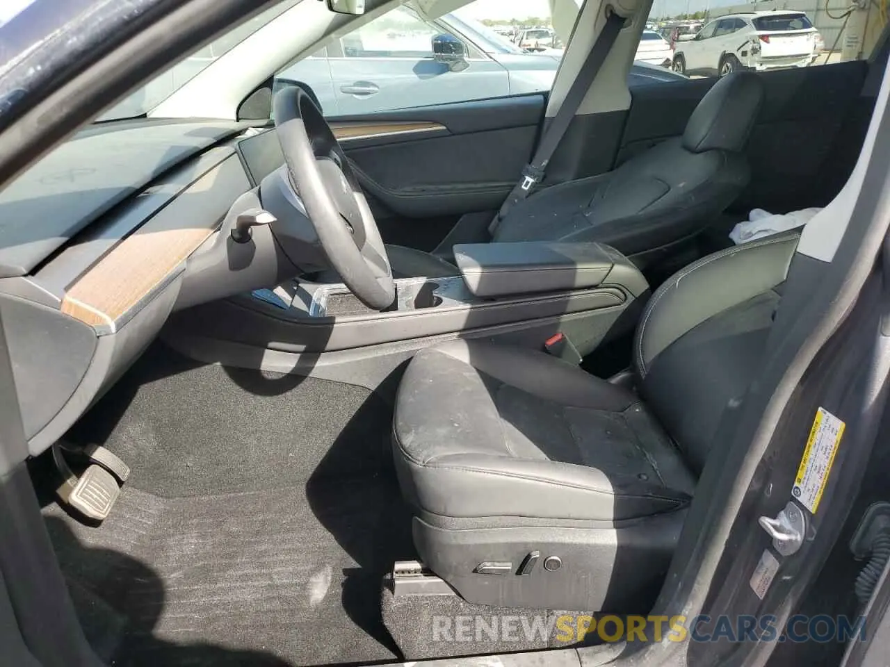 7 Photograph of a damaged car 7SAYGDEE8PF875383 TESLA MODEL Y 2023
