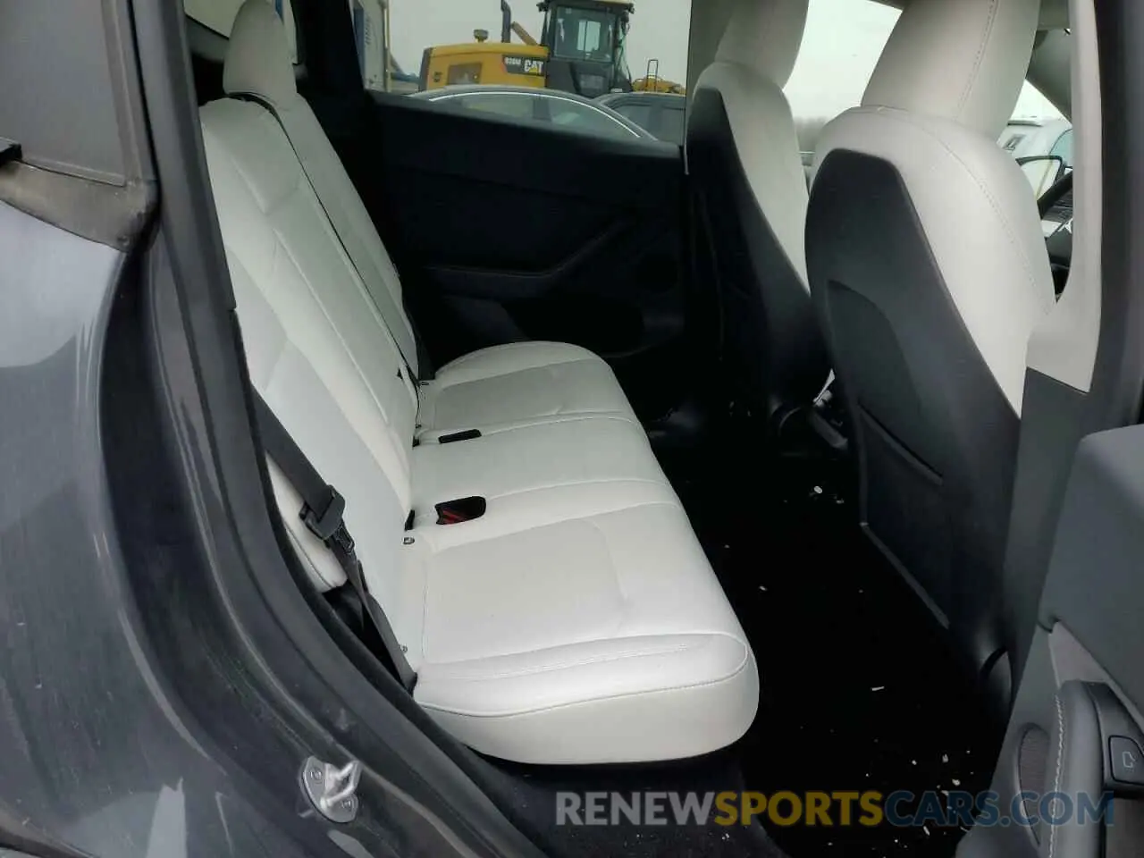 10 Photograph of a damaged car 7SAYGDEE8PF884567 TESLA MODEL Y 2023