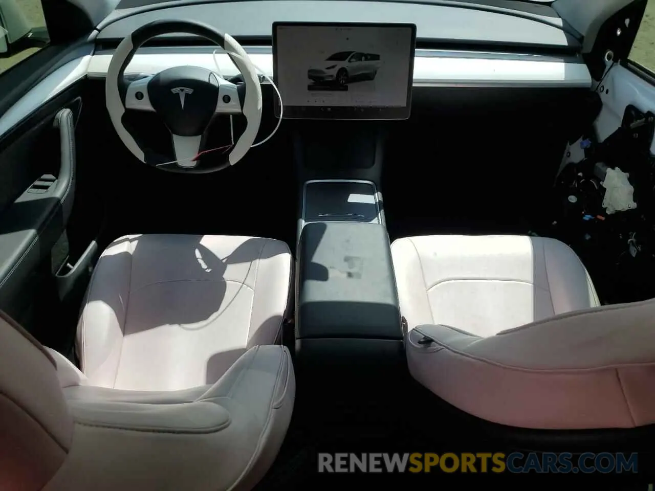 8 Photograph of a damaged car 7SAYGDEE8PF887646 TESLA MODEL Y 2023