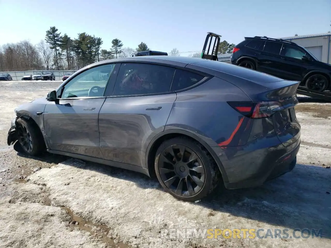 2 Photograph of a damaged car 7SAYGDEE8PF889879 TESLA MODEL Y 2023