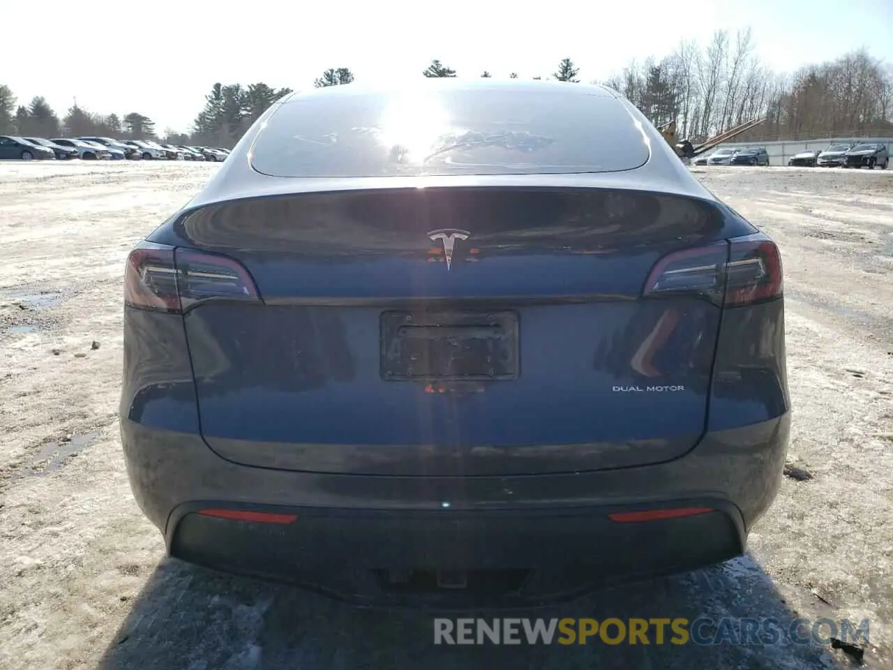 6 Photograph of a damaged car 7SAYGDEE8PF889879 TESLA MODEL Y 2023