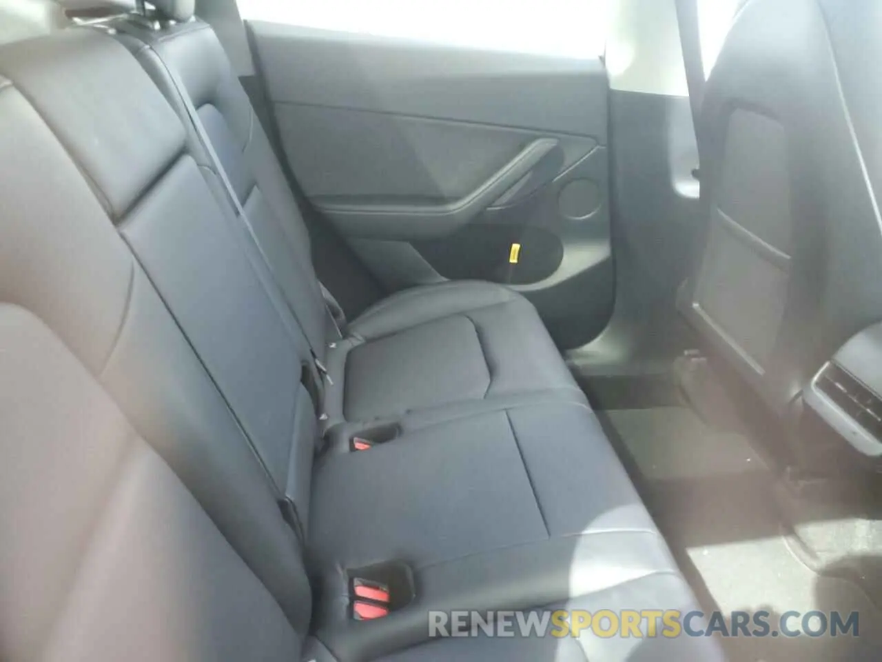 11 Photograph of a damaged car 7SAYGDEE8PF899389 TESLA MODEL Y 2023