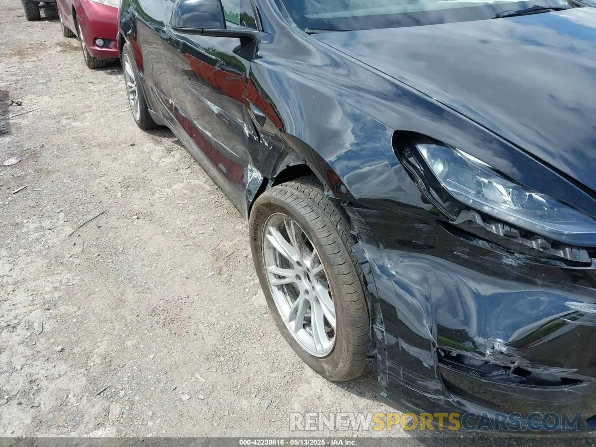 6 Photograph of a damaged car 7SAYGDEE8PF919057 TESLA MODEL Y 2023