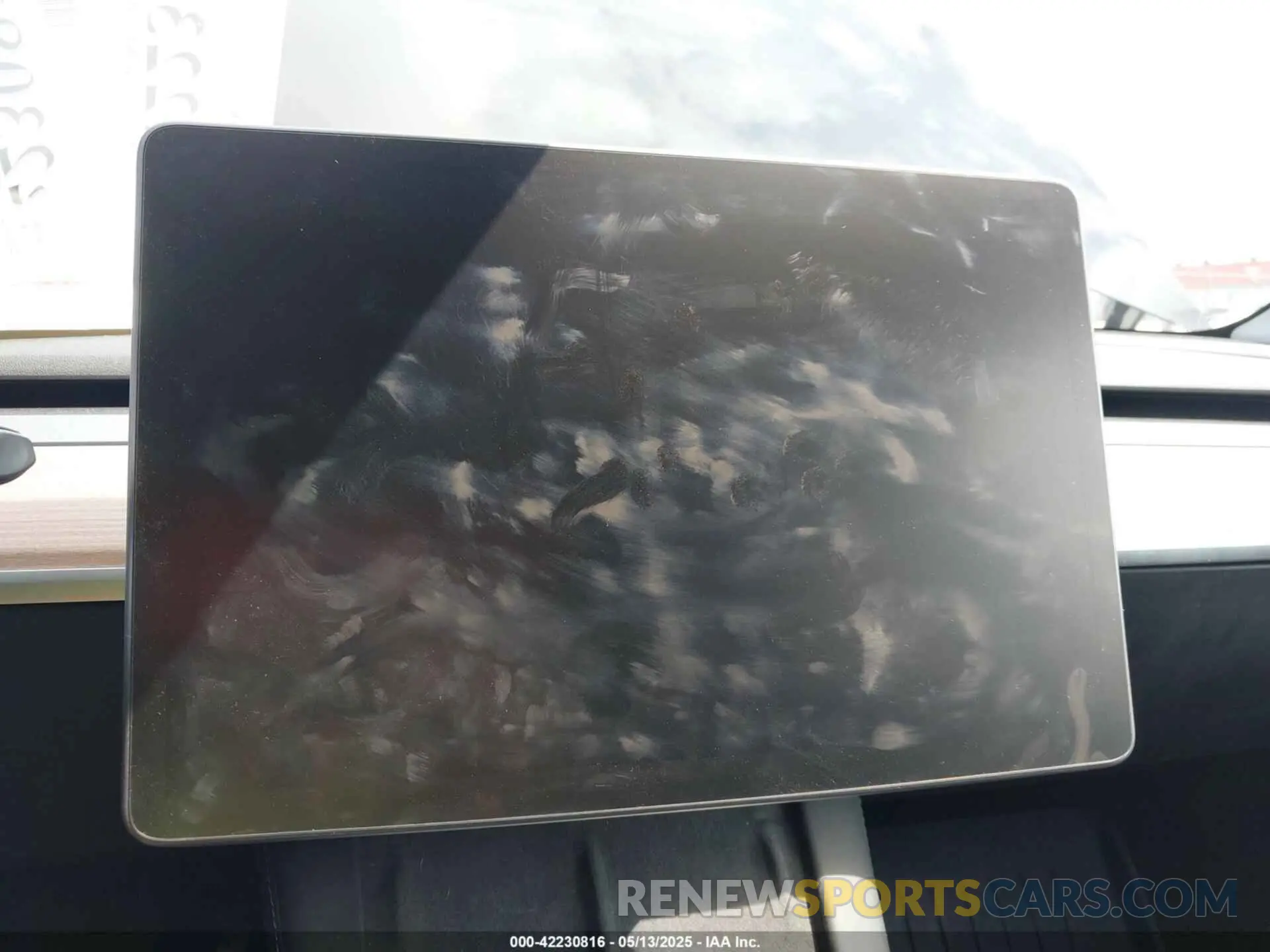 7 Photograph of a damaged car 7SAYGDEE8PF919057 TESLA MODEL Y 2023